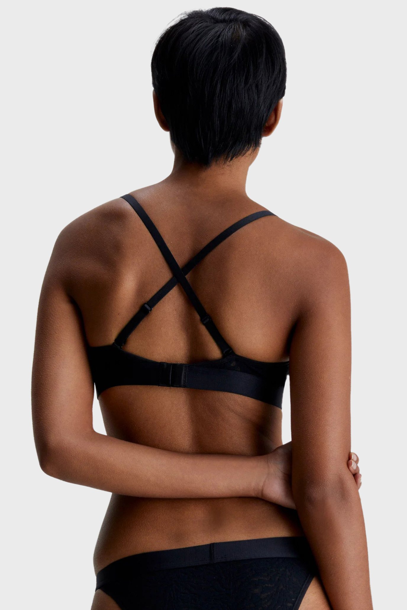 Женский черный бюстгальтер UNLINED TRIANGLE 8