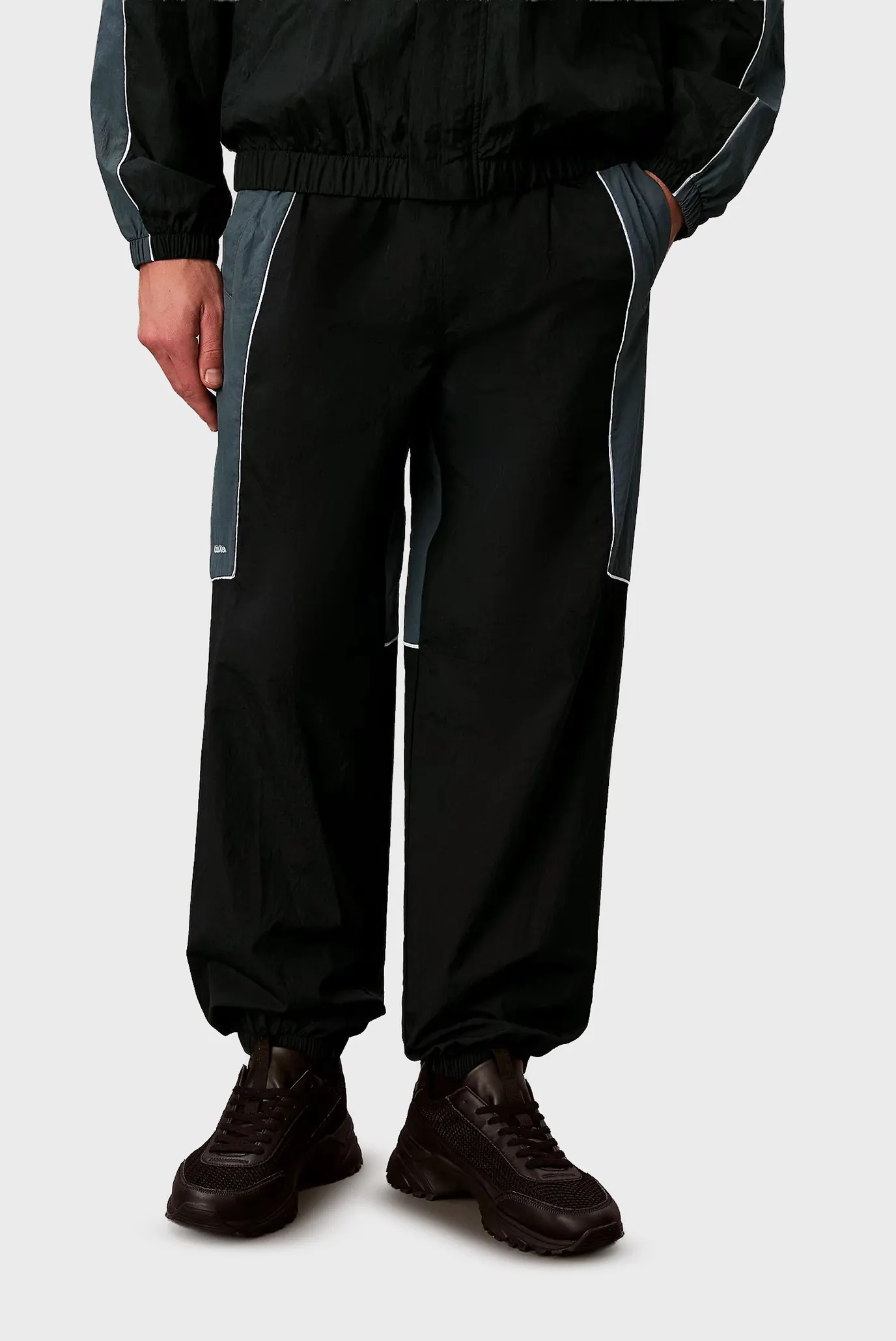 Штаны спортивные COLORBLOCK WOVEN PANT 1