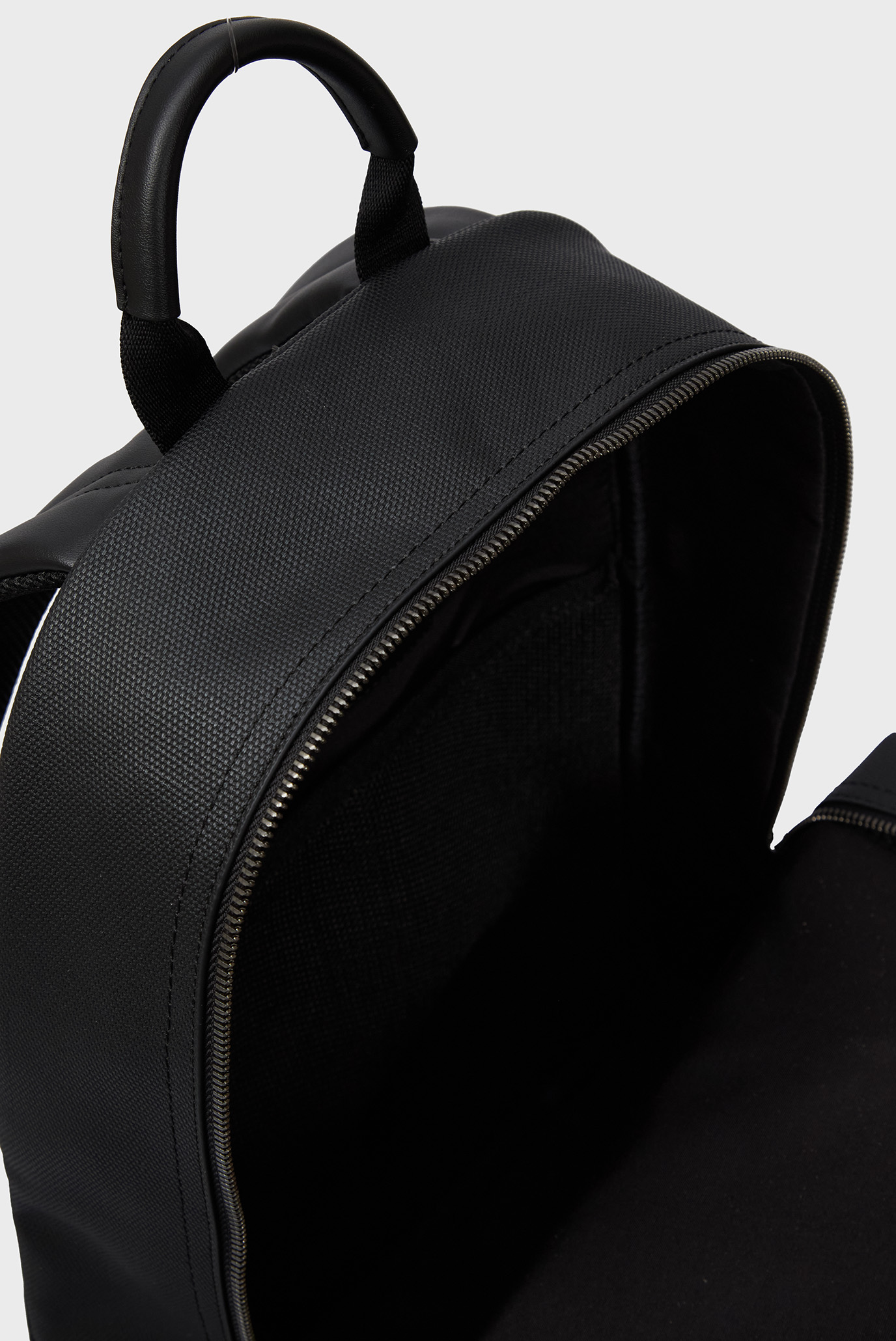 Мужской черный рюкзак COATED CENTER ZIP BACKPACK43 5