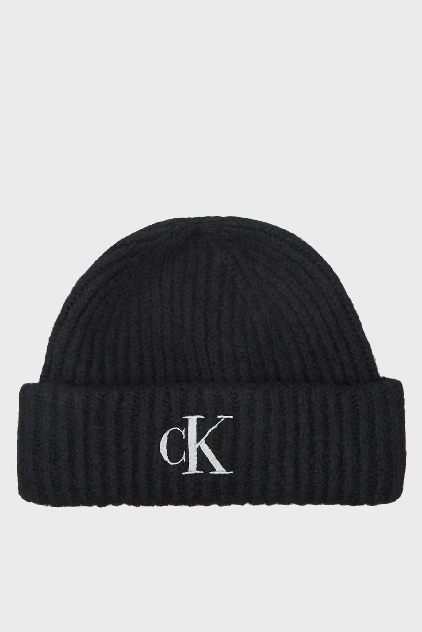 Женская черная шапка 3