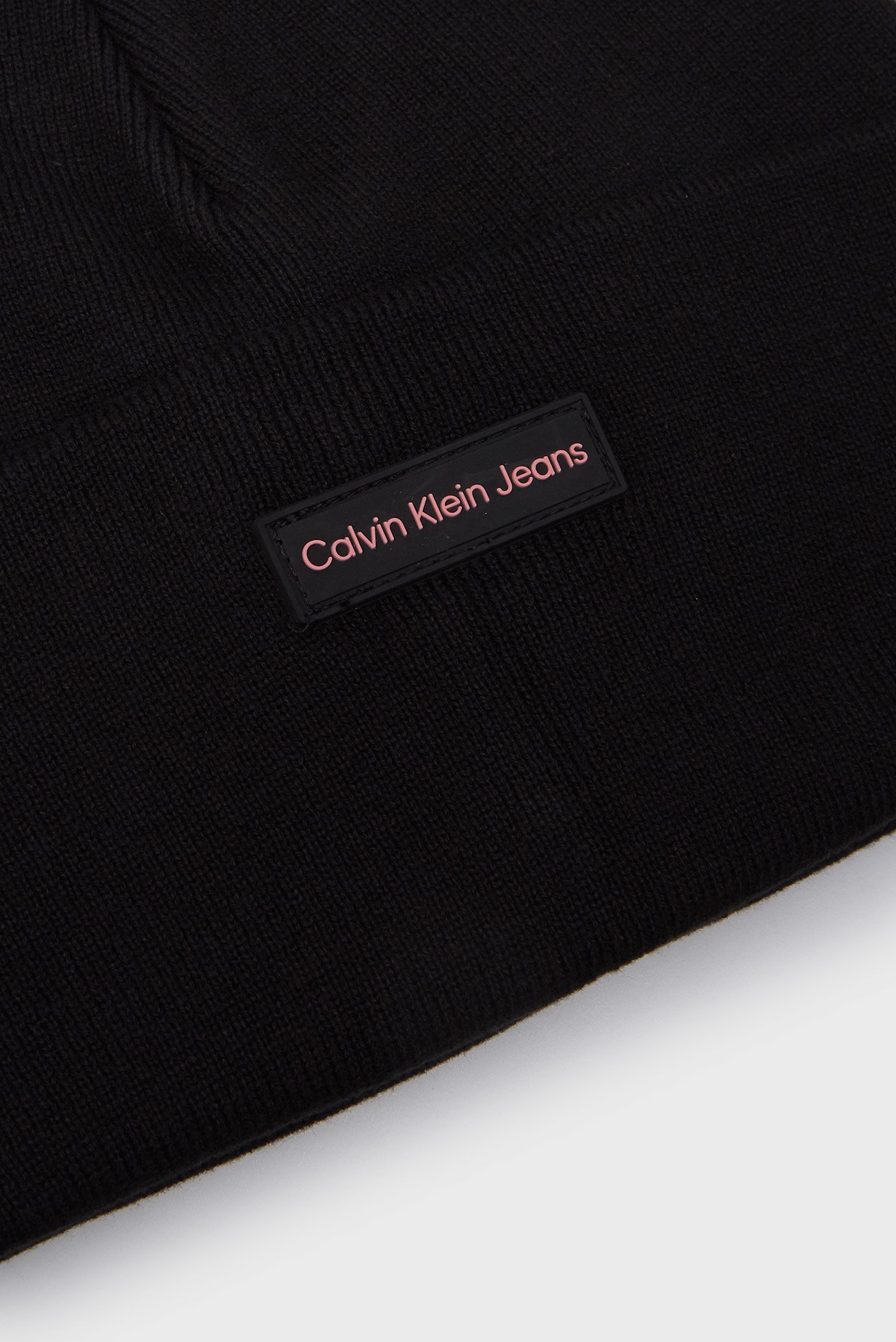 Женская черная шапка INST PATCH BEANIE 4