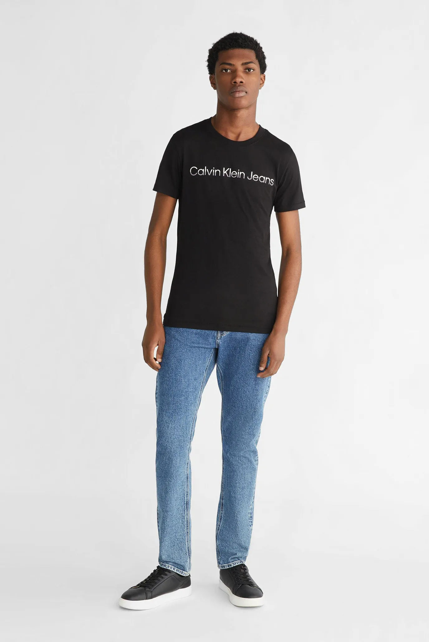 Футболка MIXED INSTITUTIONAL TEE 3