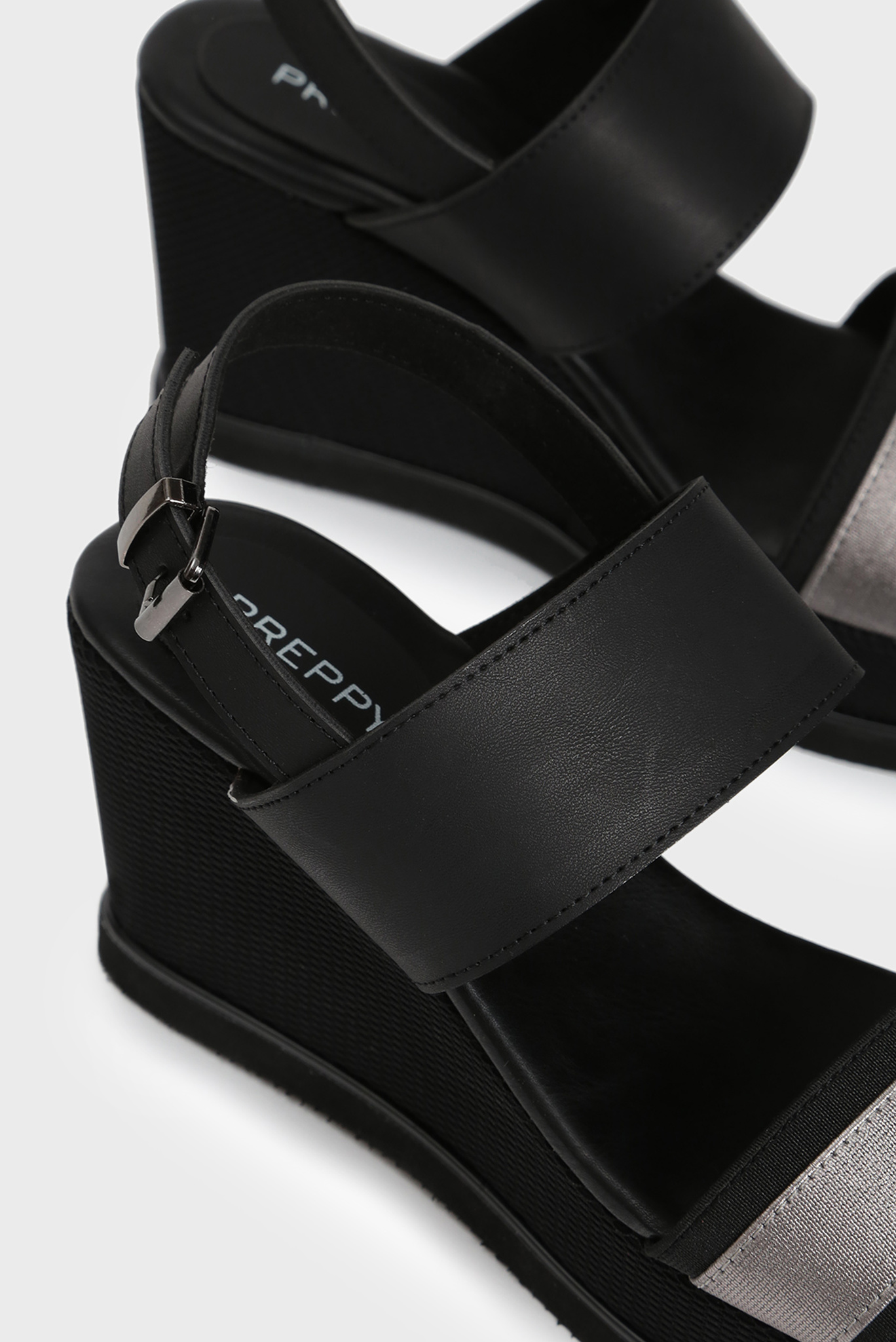 Черные босоножки 5