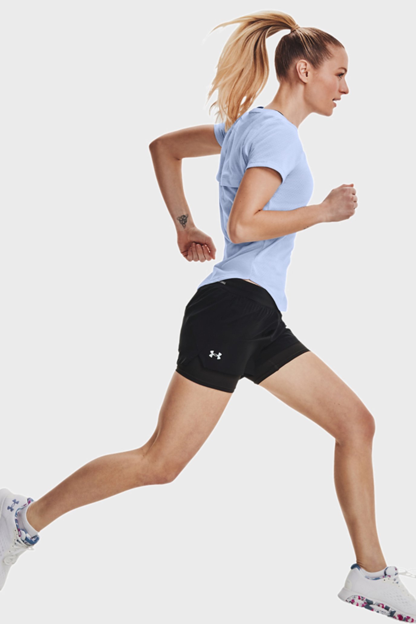 Женские черные шорты UA Iso-Chill® Run 2N1 Short 8