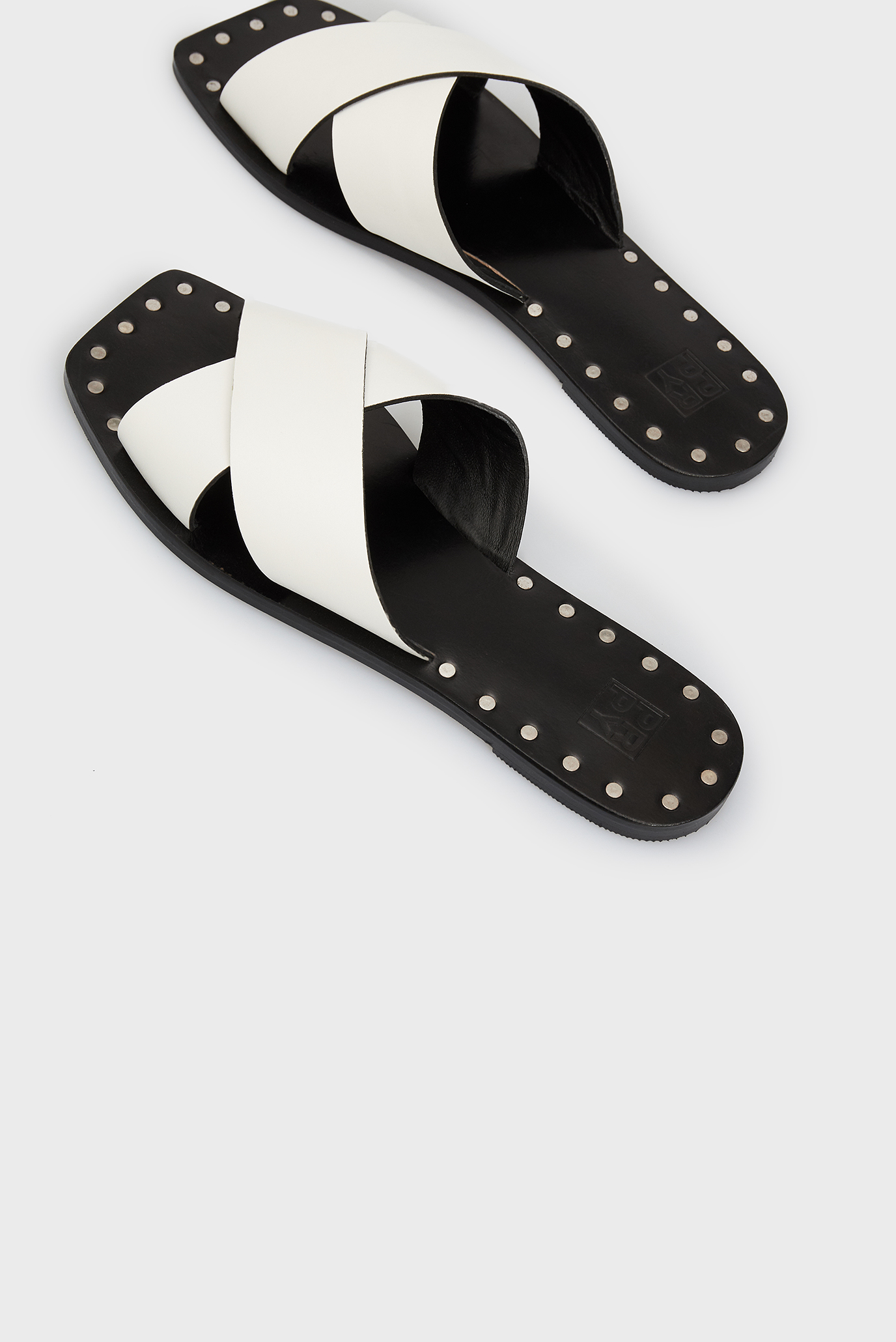 Женские белые кожаные слайдеры Adrianna 7