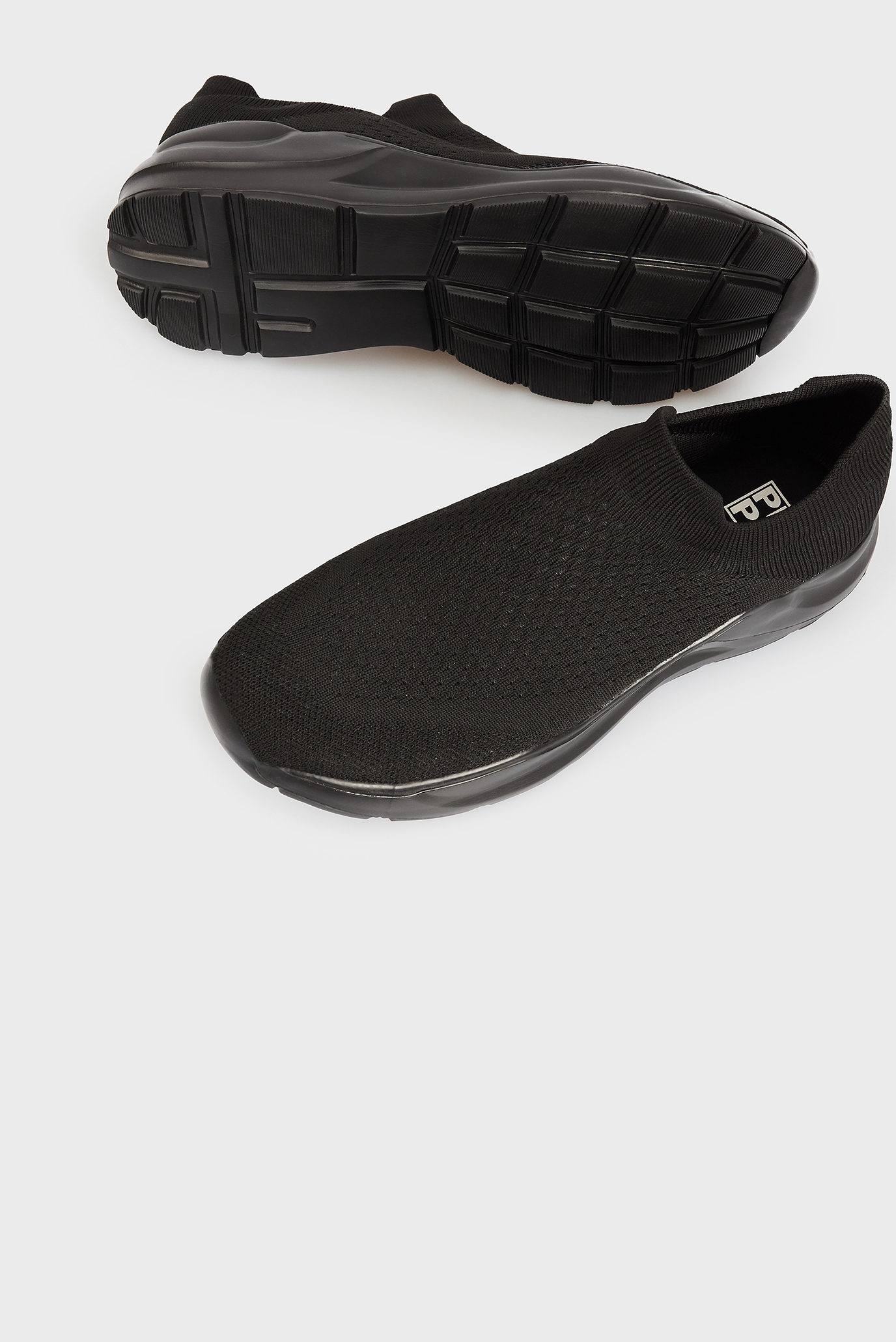 Мужские черные кроссовки Jasper 7