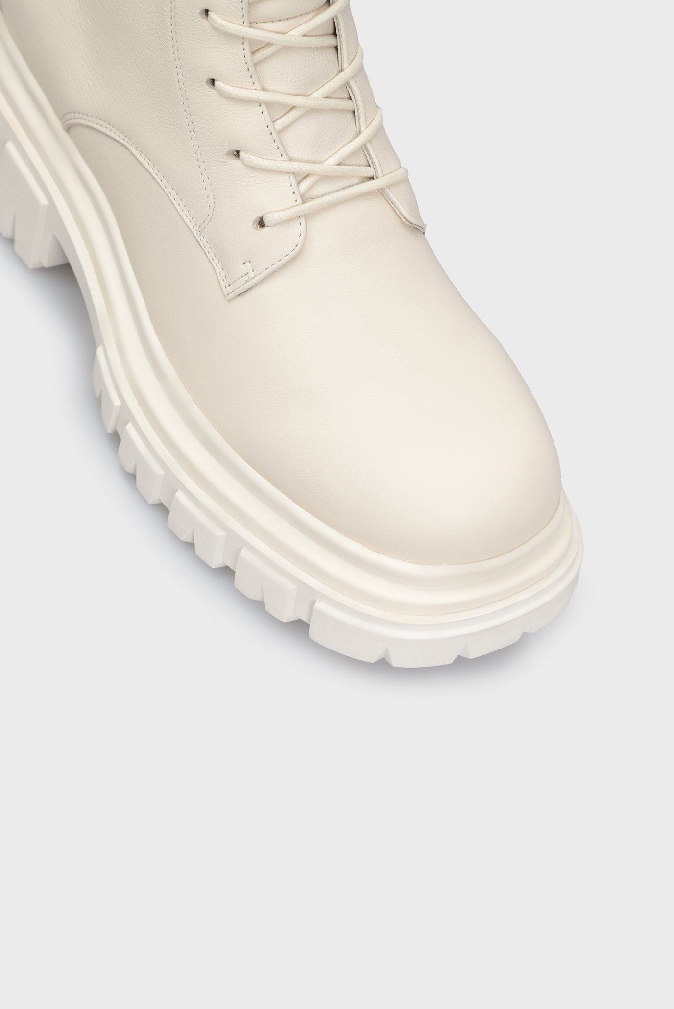 Женские белые кожаные ботинки Noliya 5