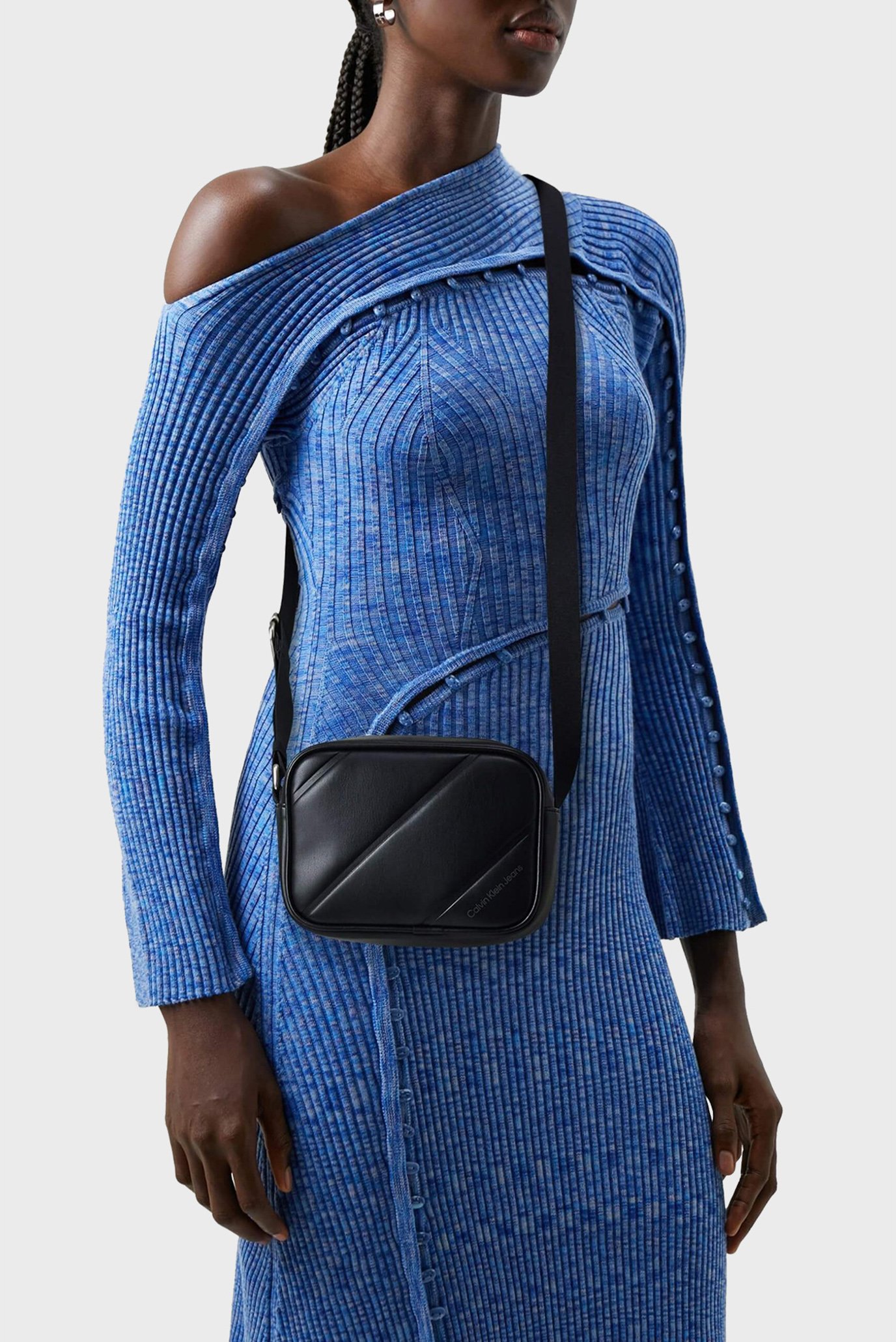 Женская черная сумка QUILTED CAMERABAG18 6