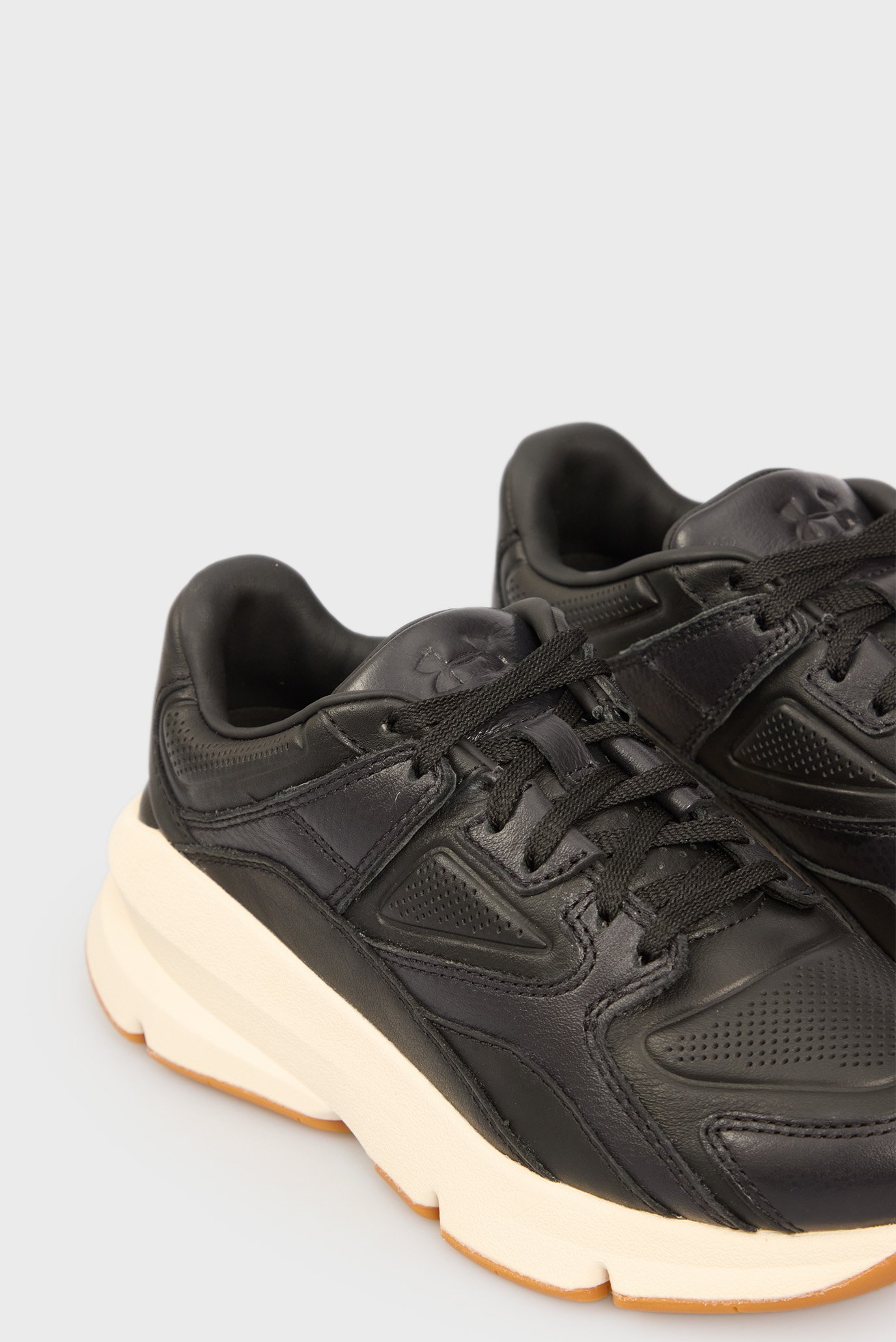 Кроссовки/UA Forge 96 Luxe 2