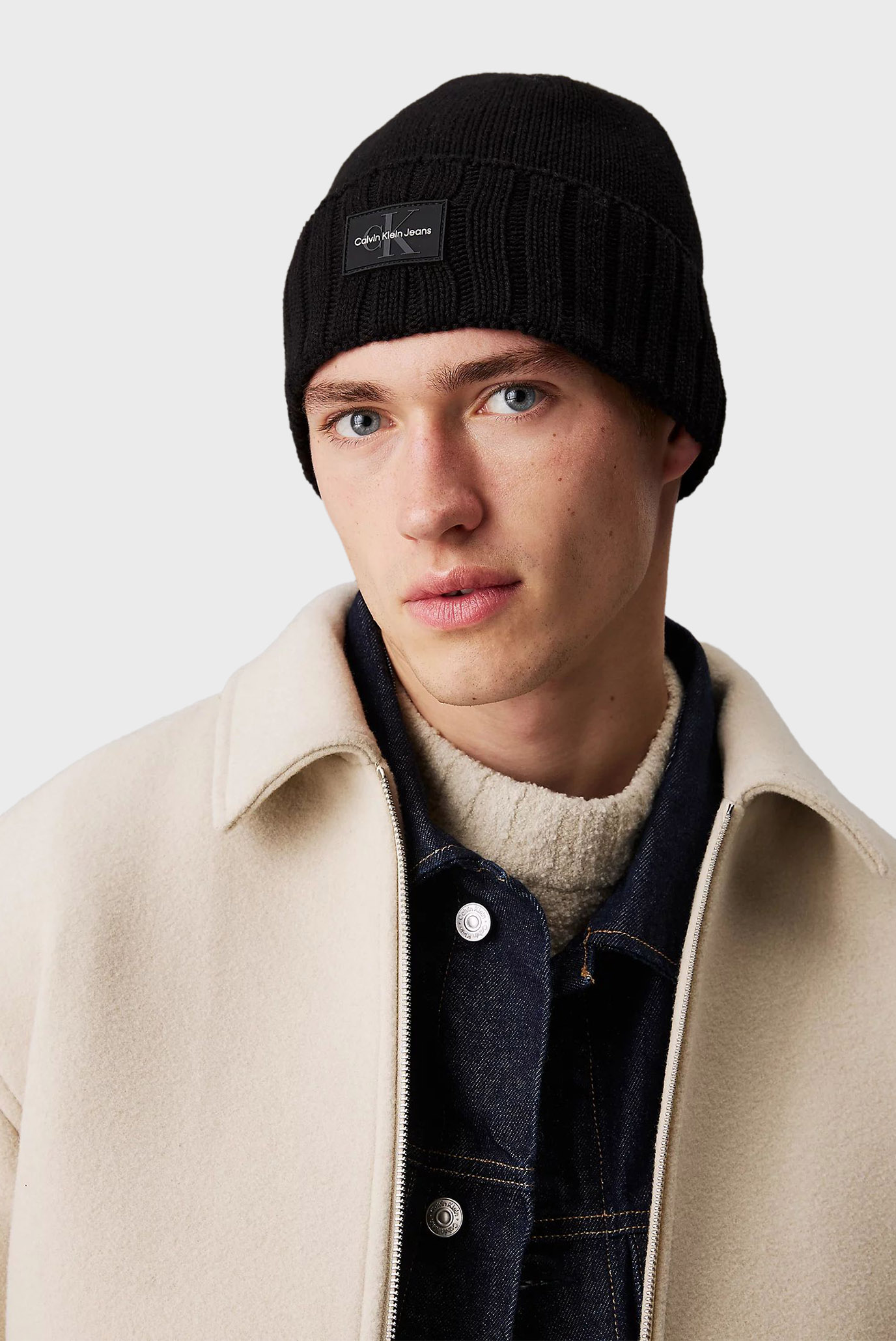 Мужская черная шапка MONO LOGO PATCH BEANIE RUB 2