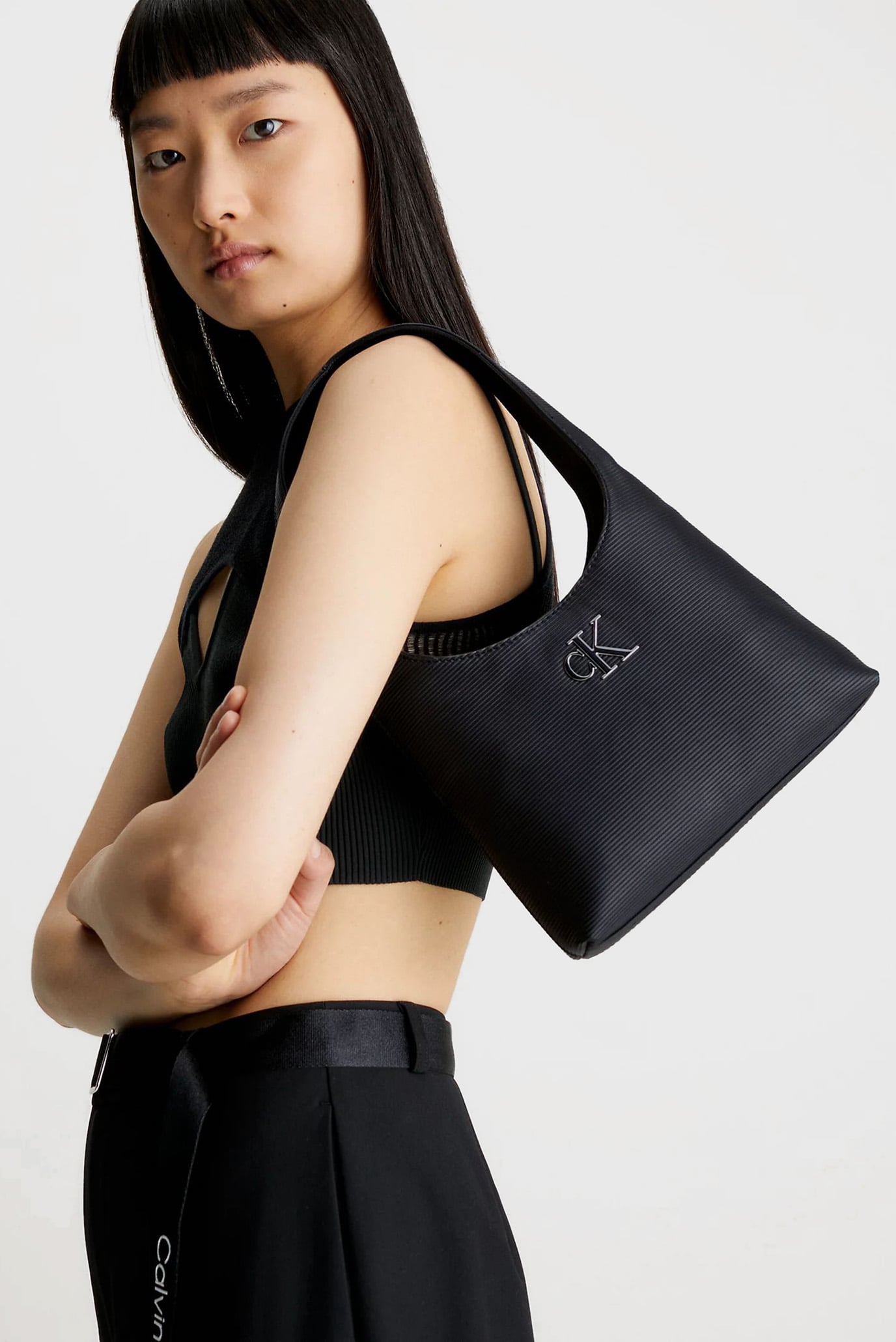 Сумка MINIMAL MONOGRAM SHOULDER BAG T 2