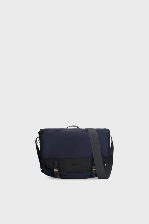 Сумка TH TRAVEL MESSENGER Tommy Jeans