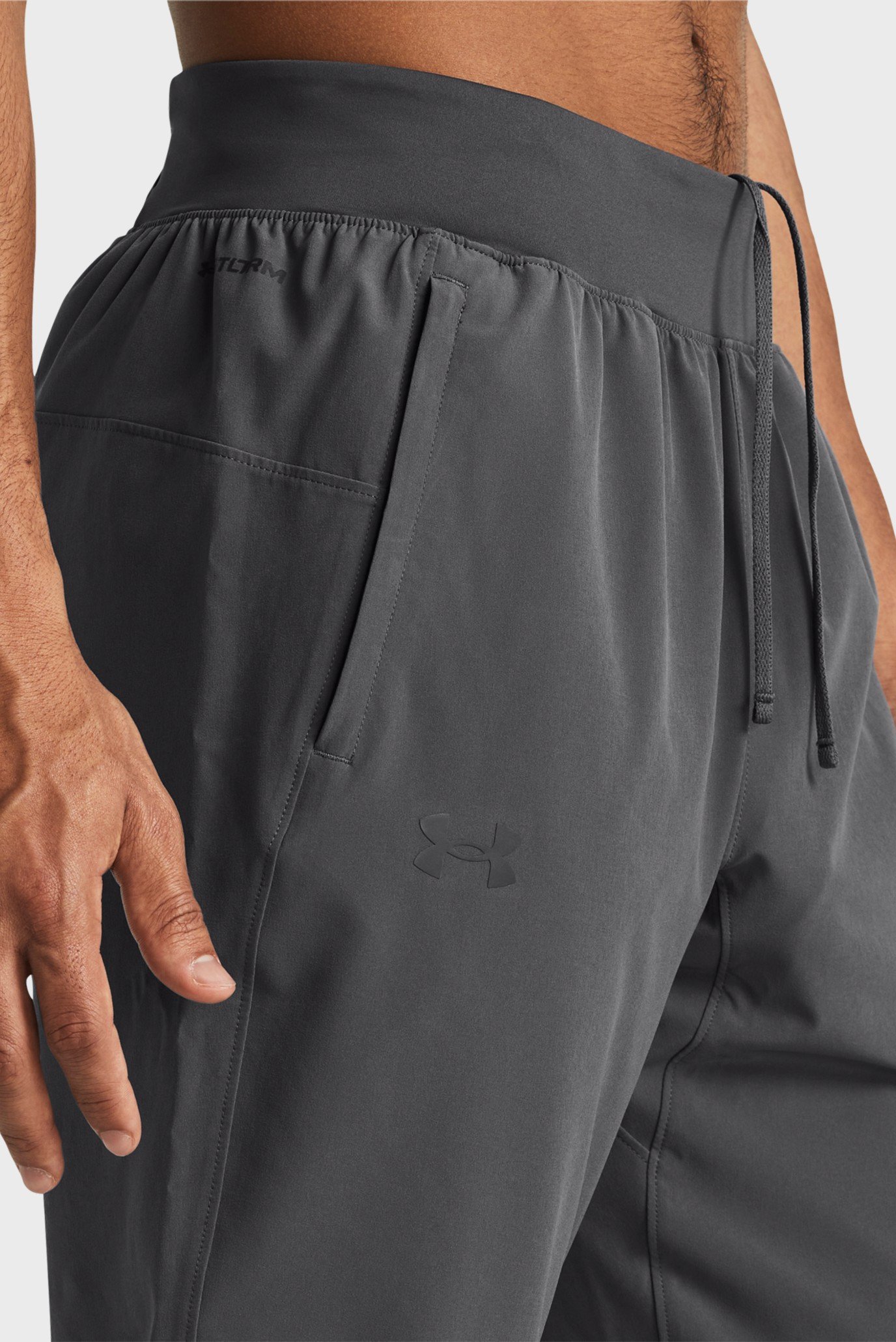 Штаны спортивные UA OUTRUN THE STORM PANTS 3