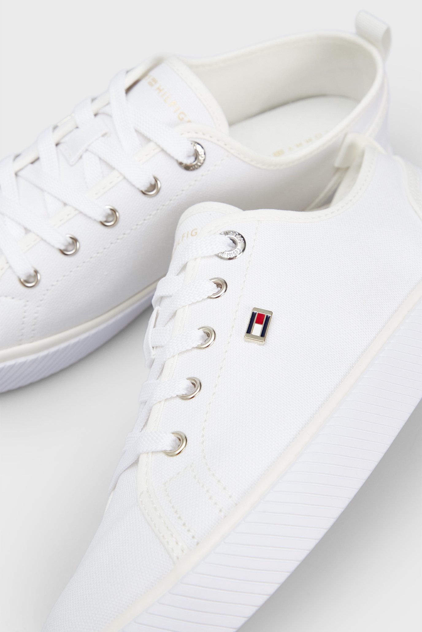 Женские белые кеды VULC CANVAS SNEAKER 2