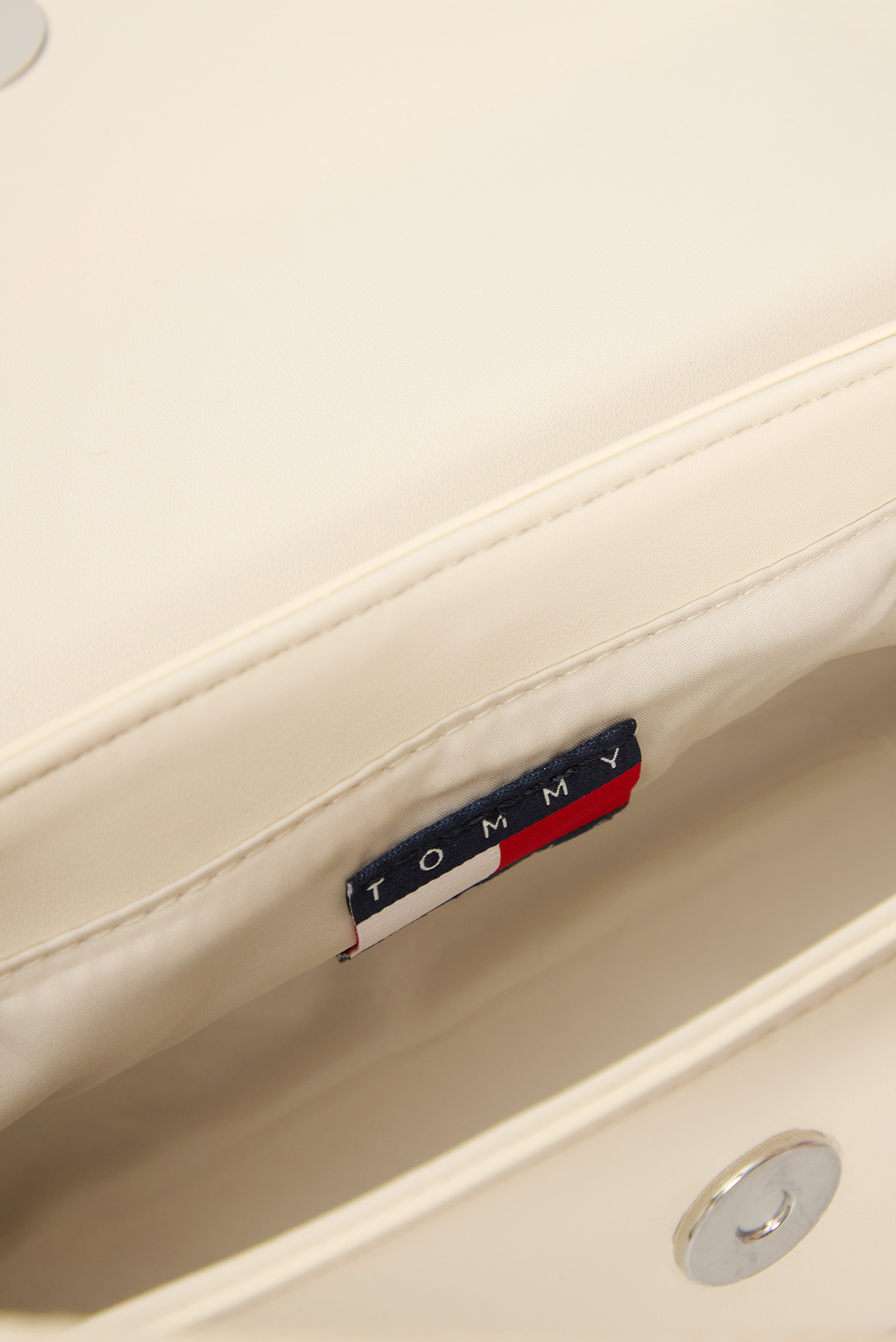 Женская белая сумка EVERYWHERE FLAP CROSSOVER 5