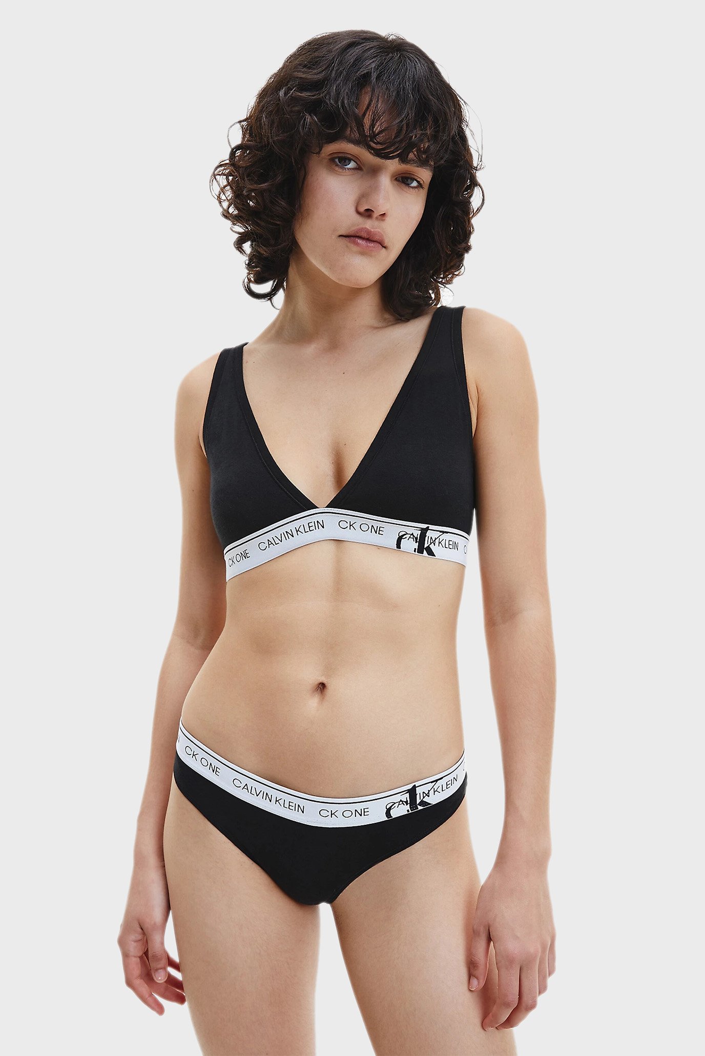 Женский черный бюстгальтер UNLINED TRIANGLE 9