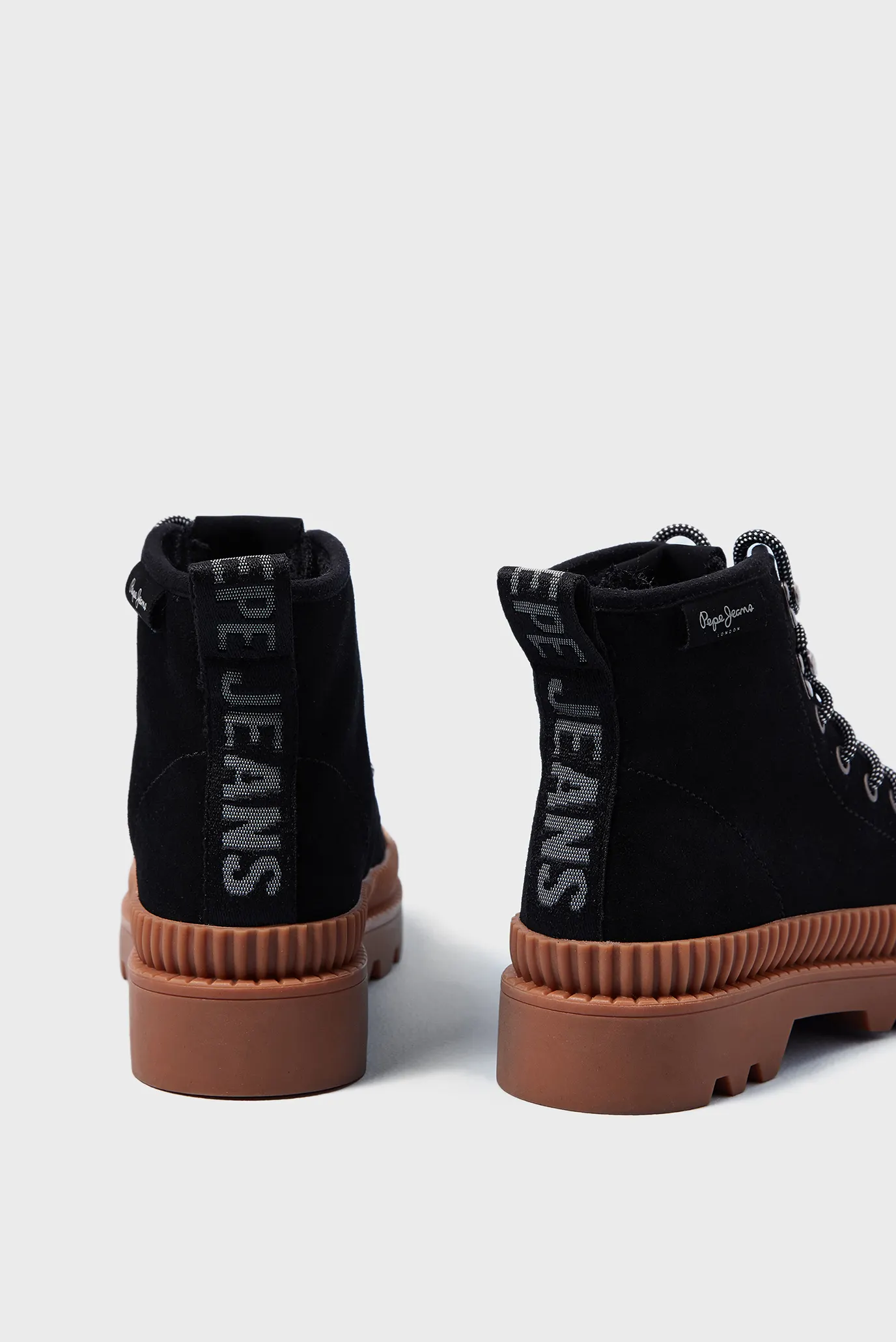 Женские черные кожаные ботинки ASCOT DESERT FUR 11