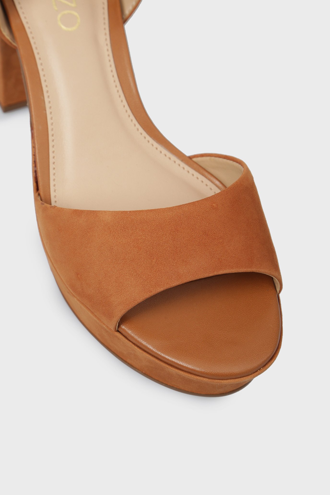 Женские рыжие кожаные босоножкиArezzo Женские рыжие кожаные босоножки 9