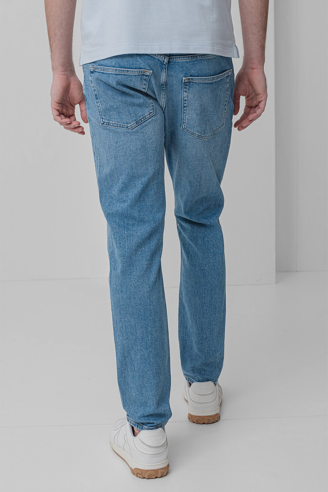 Джинсы TAPERED FIT LIGHT BLUE 4