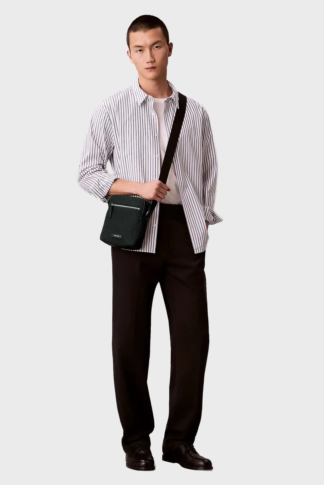 Сумка/EMBOSSED WOVEN REPORTER 2