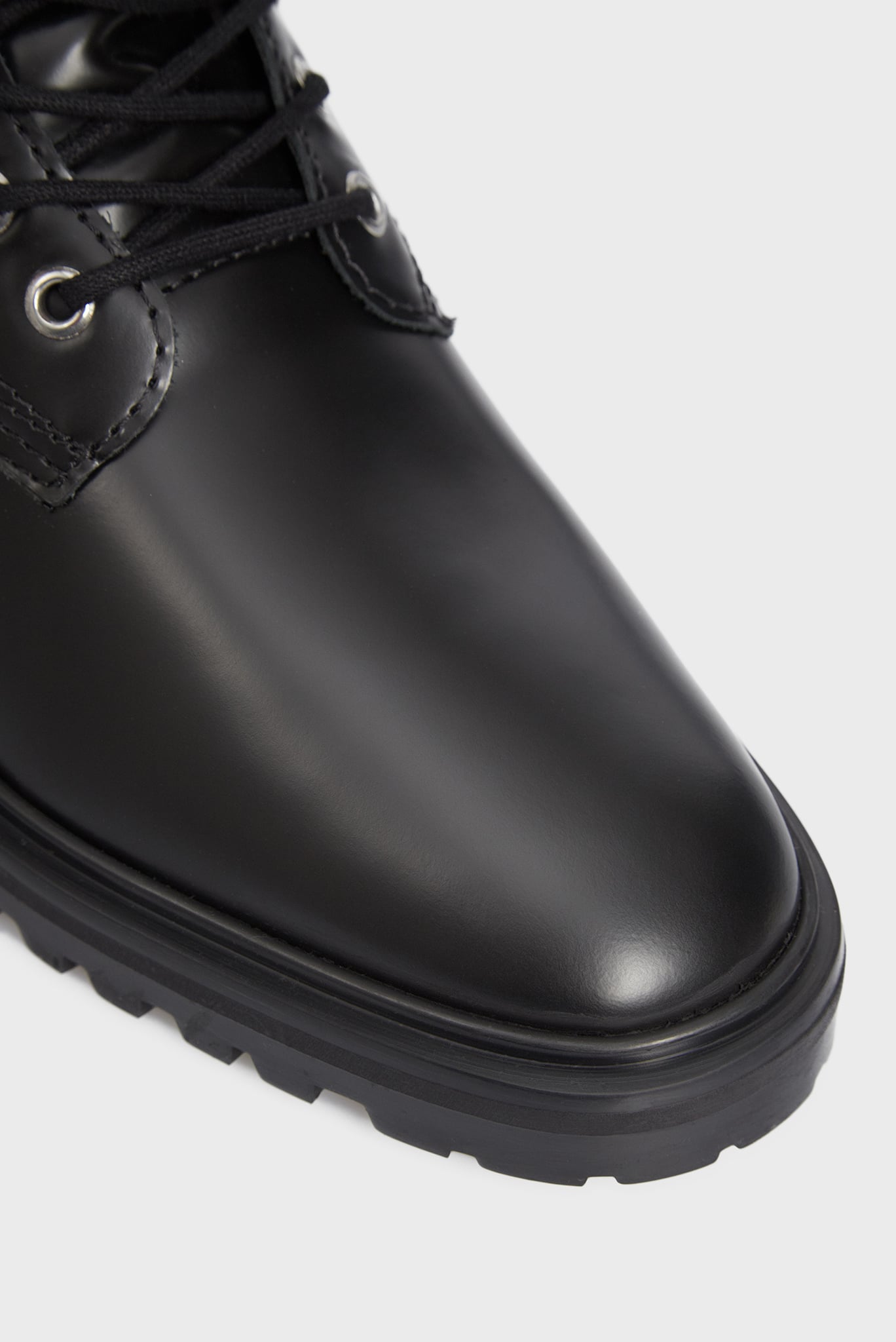 Женские черные кожаные ботинки 4