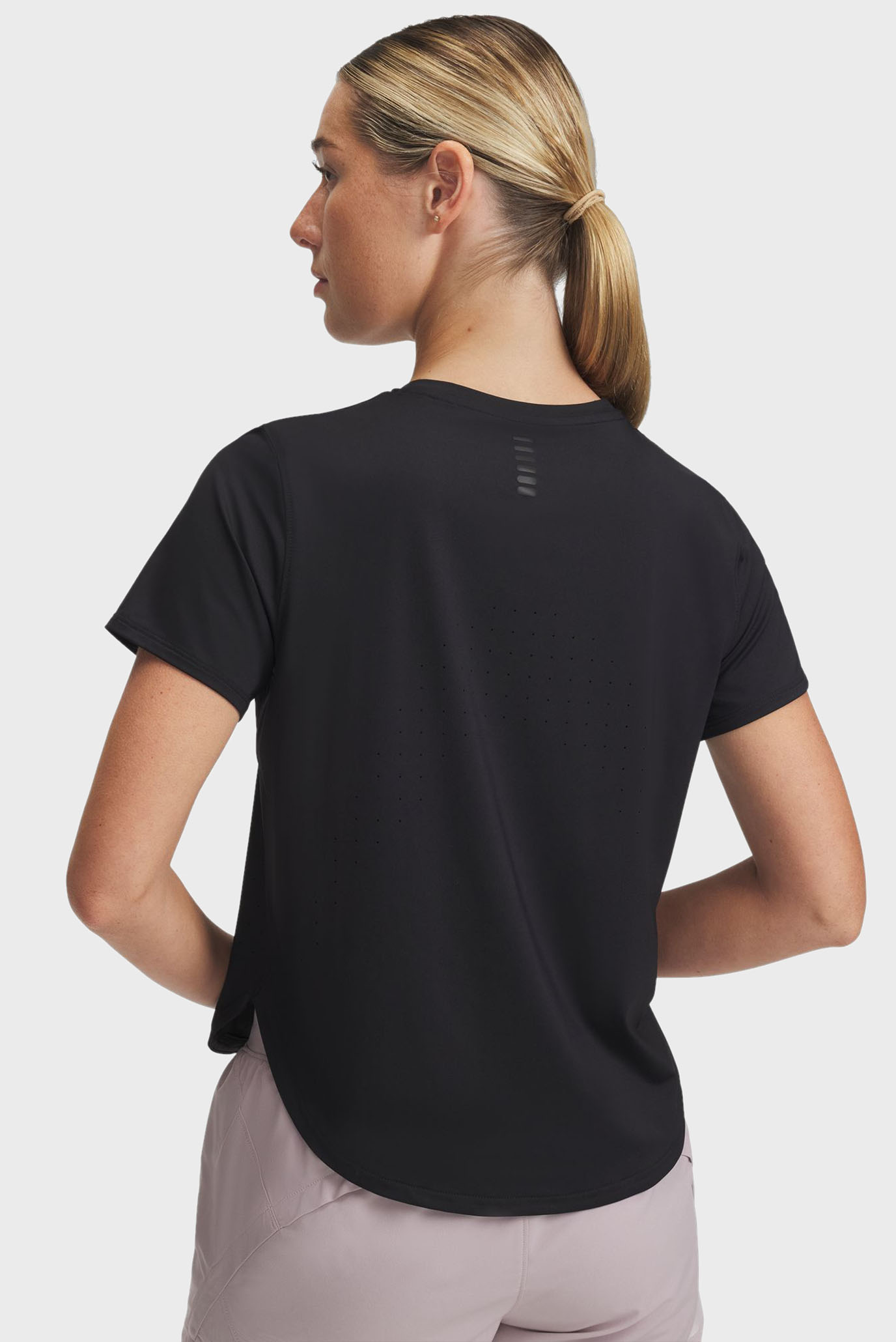 Женская черная футболка UA Launch Elite Shortsleeve 2