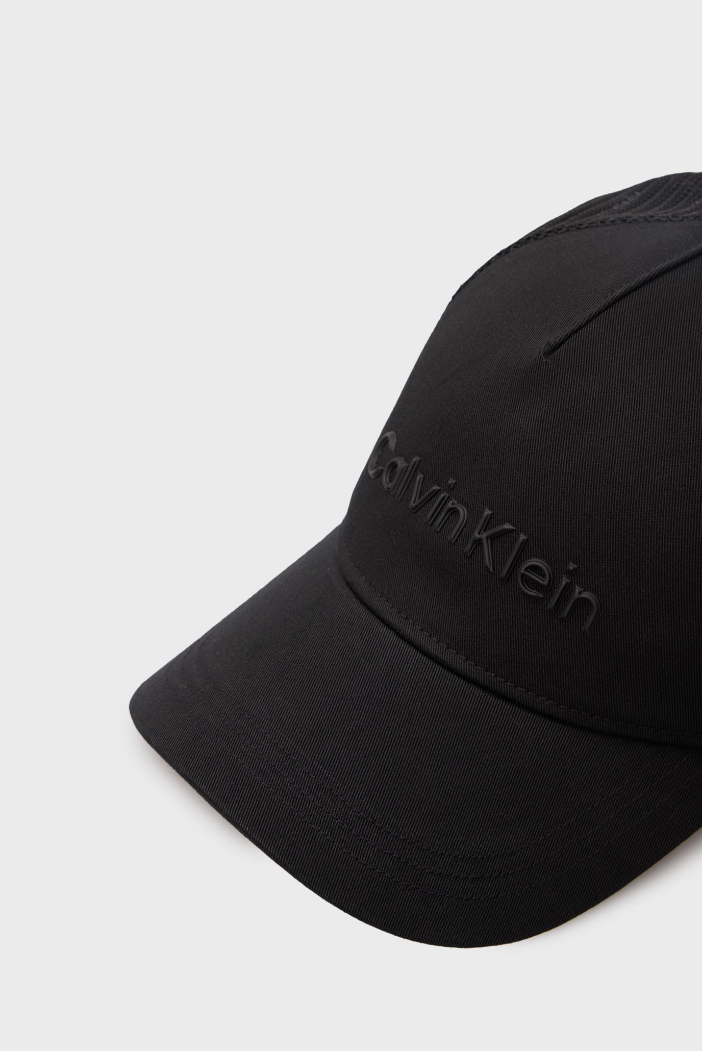 Мужская черная кепка MUST TRUCKERCalvin Klein Мужская черная кепка MUST TRUCKER 3
