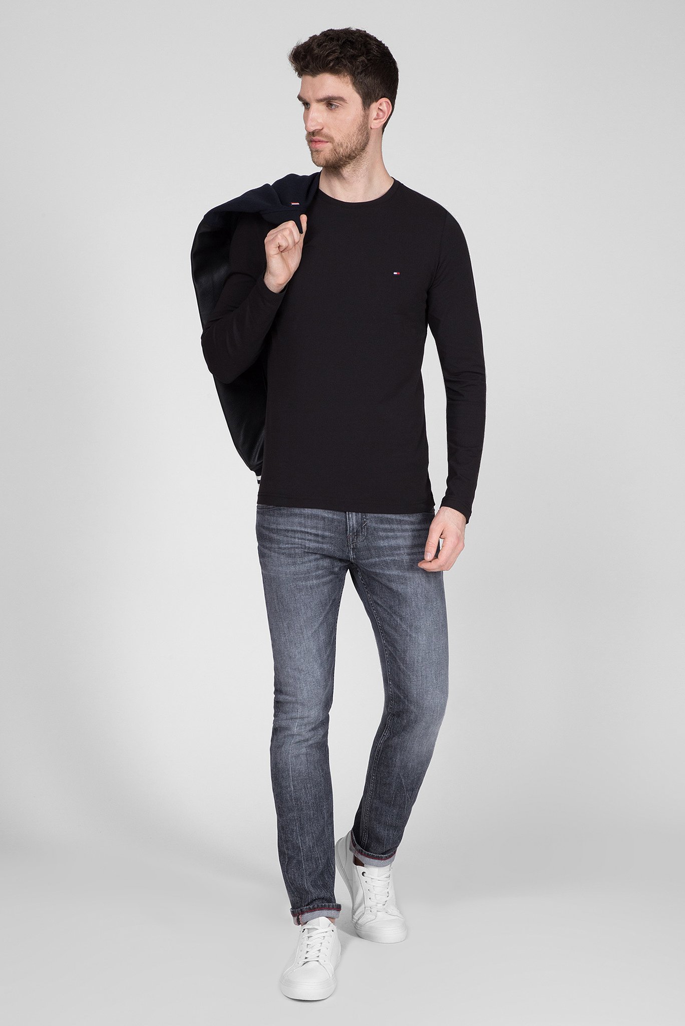 Мужской черный лонгслив STRETCH SLIM FIT LONG SLEEVE TEE 2