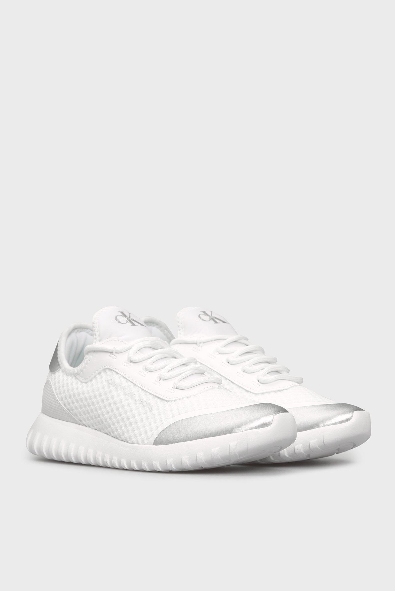 Женские белые кроссовки 3