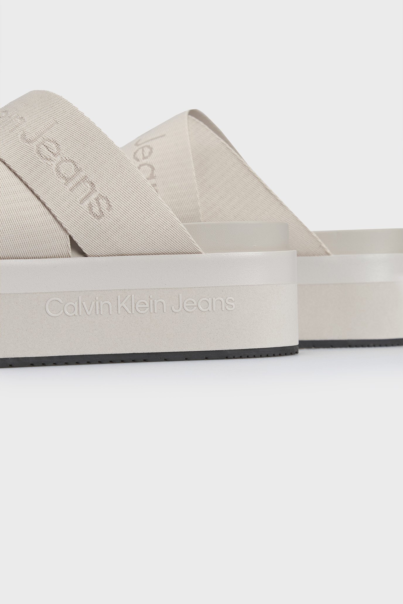 Слайдеры FLATFORM SANDAL WEBBING IN MR 2