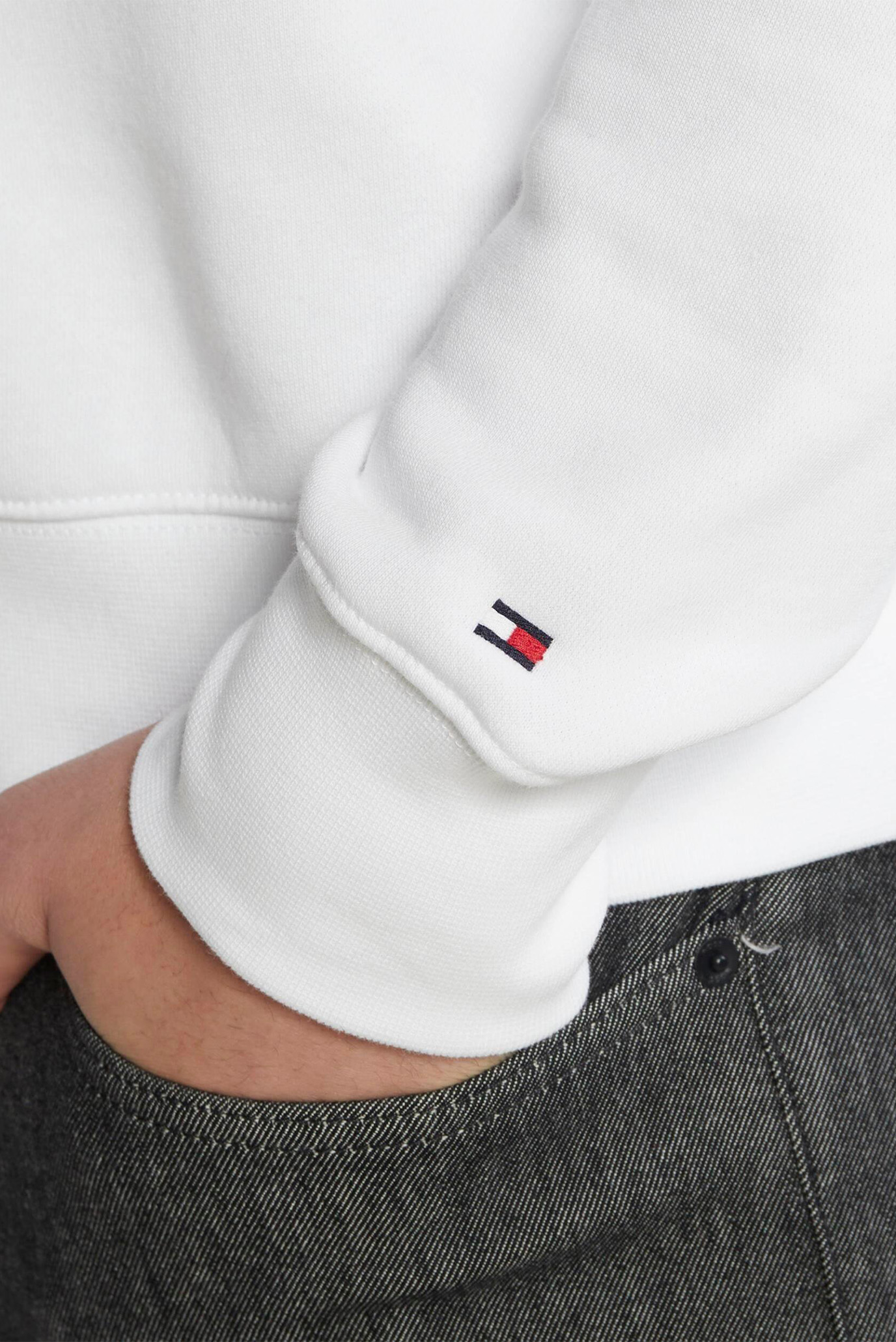 Свитшот H EMBLEM CREWNECK 4