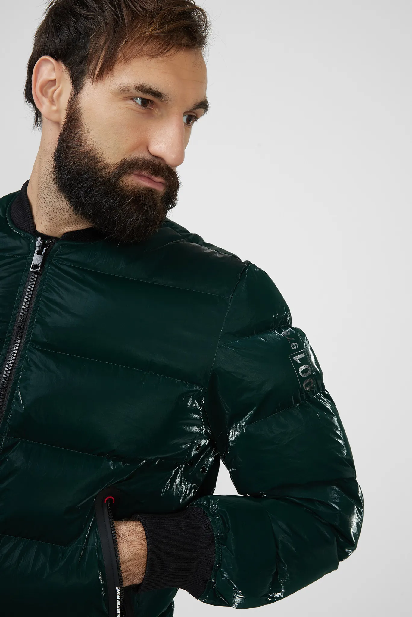 Мужской зеленый бомбер W-ON-A 5