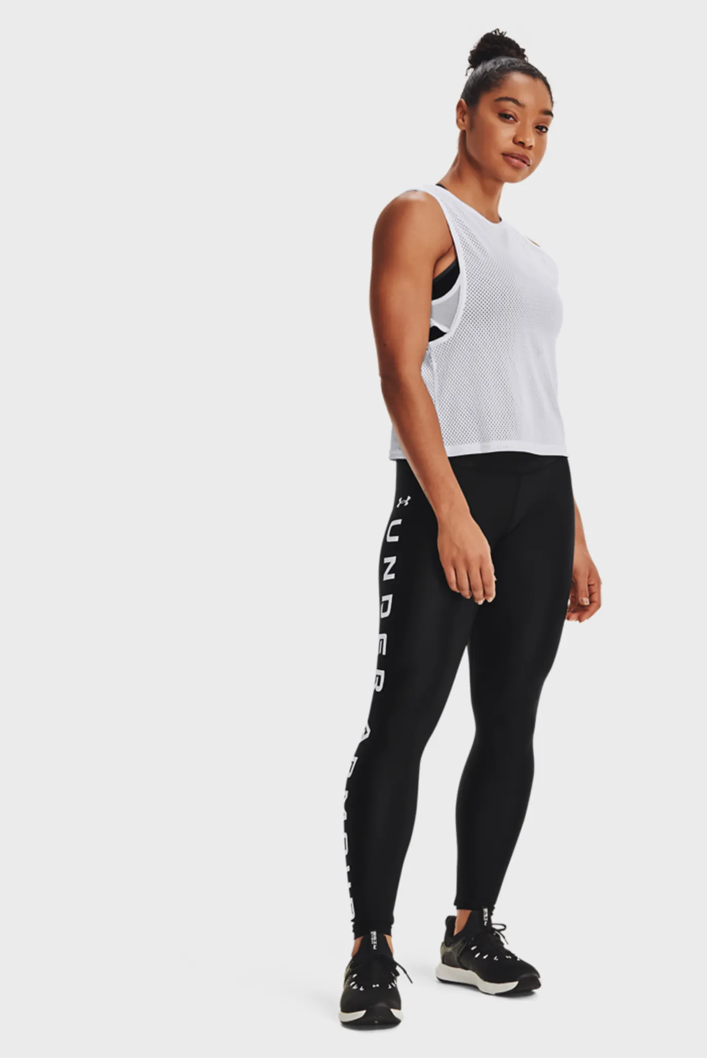 Женские черные тайтсы UA HG Armour Branded Leg-BLK 11