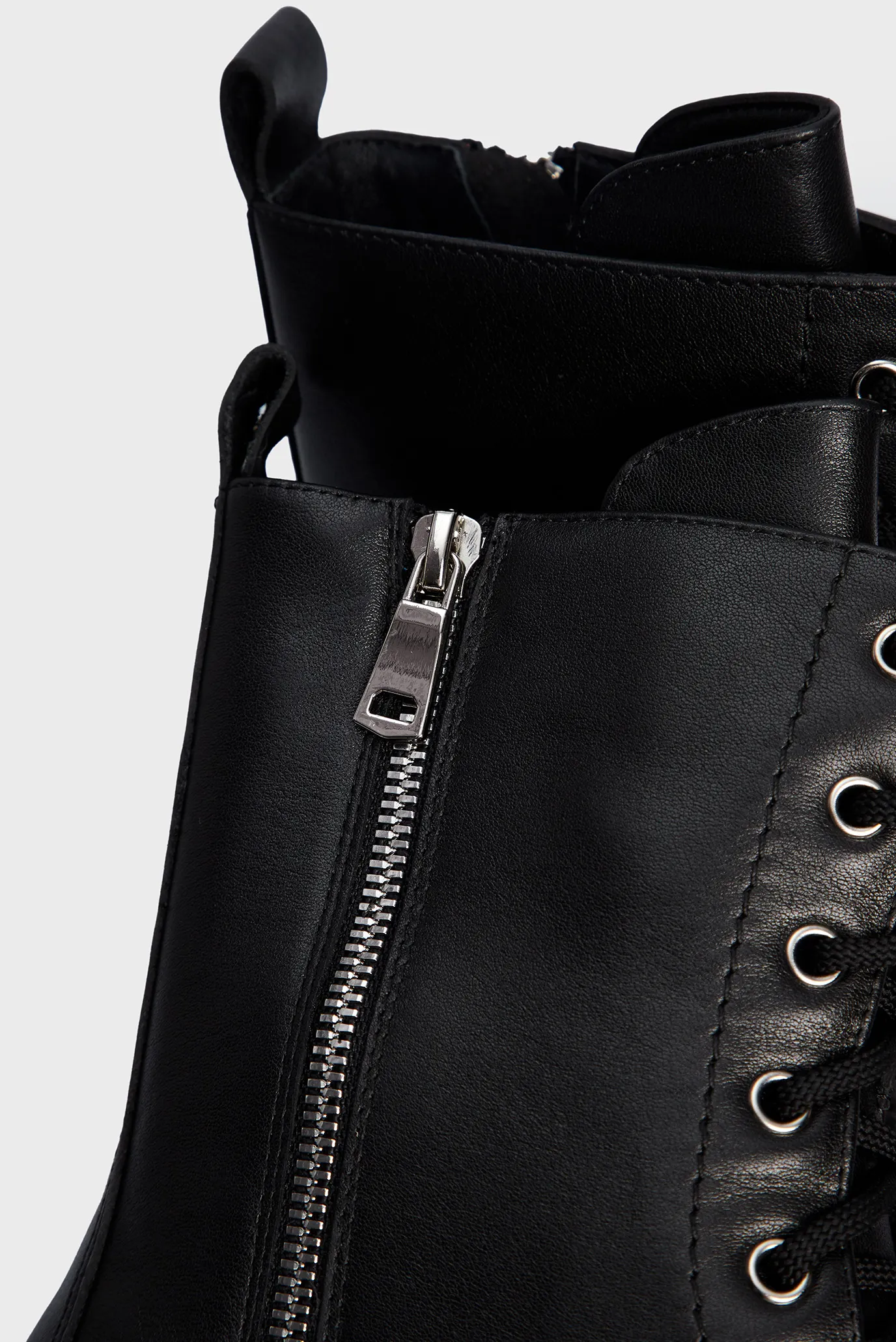 Женские черные кожаные ботинки Athabasca 6