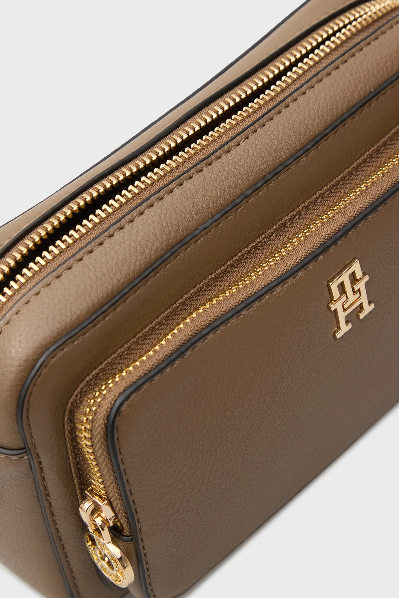 Сумка TH ICON CAMERA BAG 6