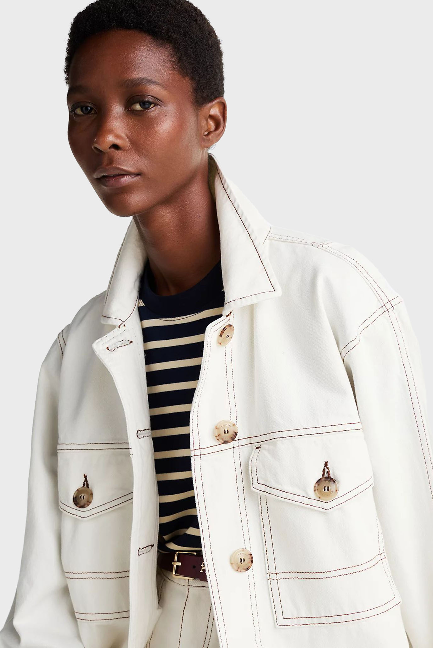 Женская белая джинсовая куртка DNM OVERSIZEDTommy Hilfiger Женская белая джинсовая куртка DNM OVERSIZED 4