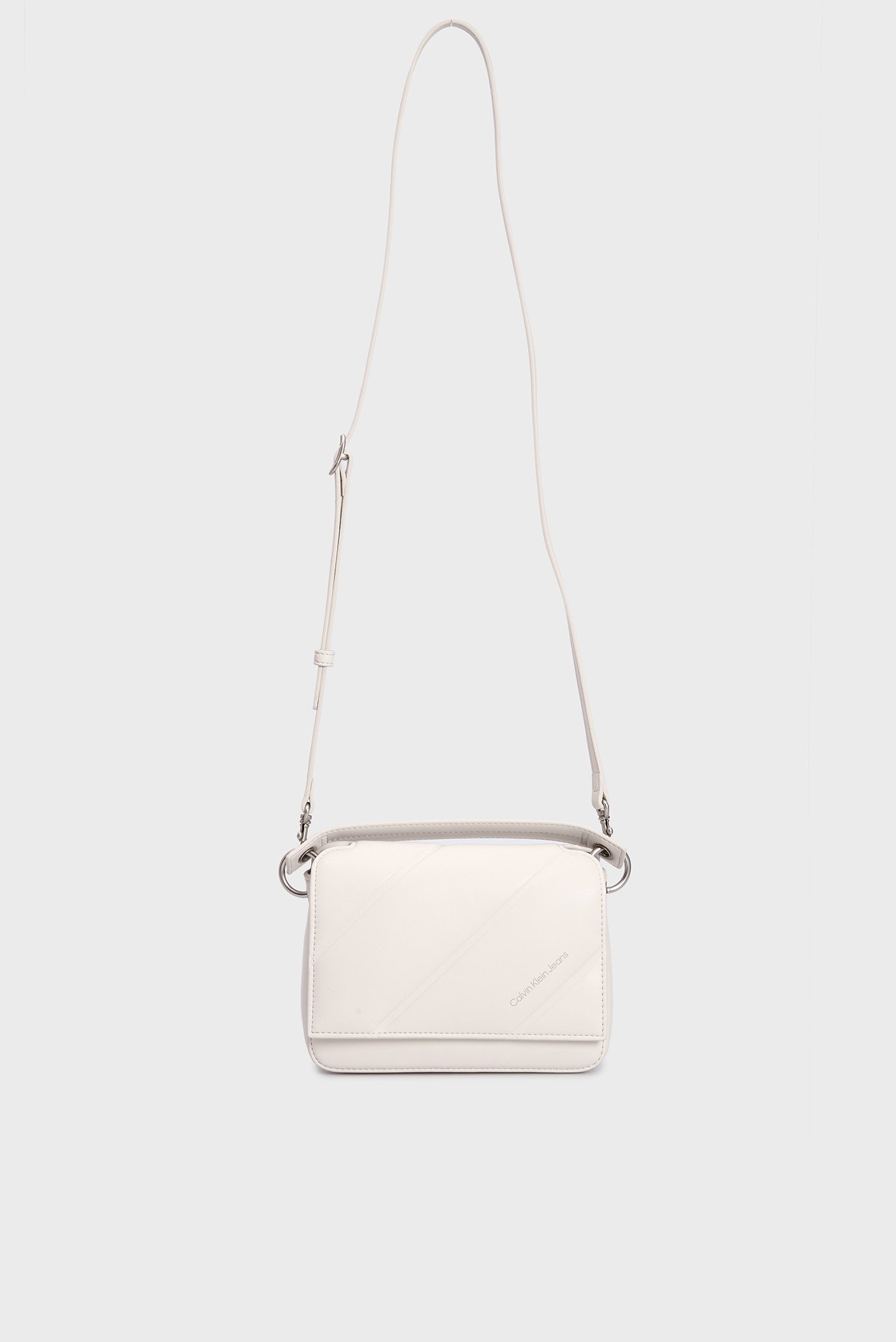 Женская белая сумка QUILTED  BOXY FLAP 2