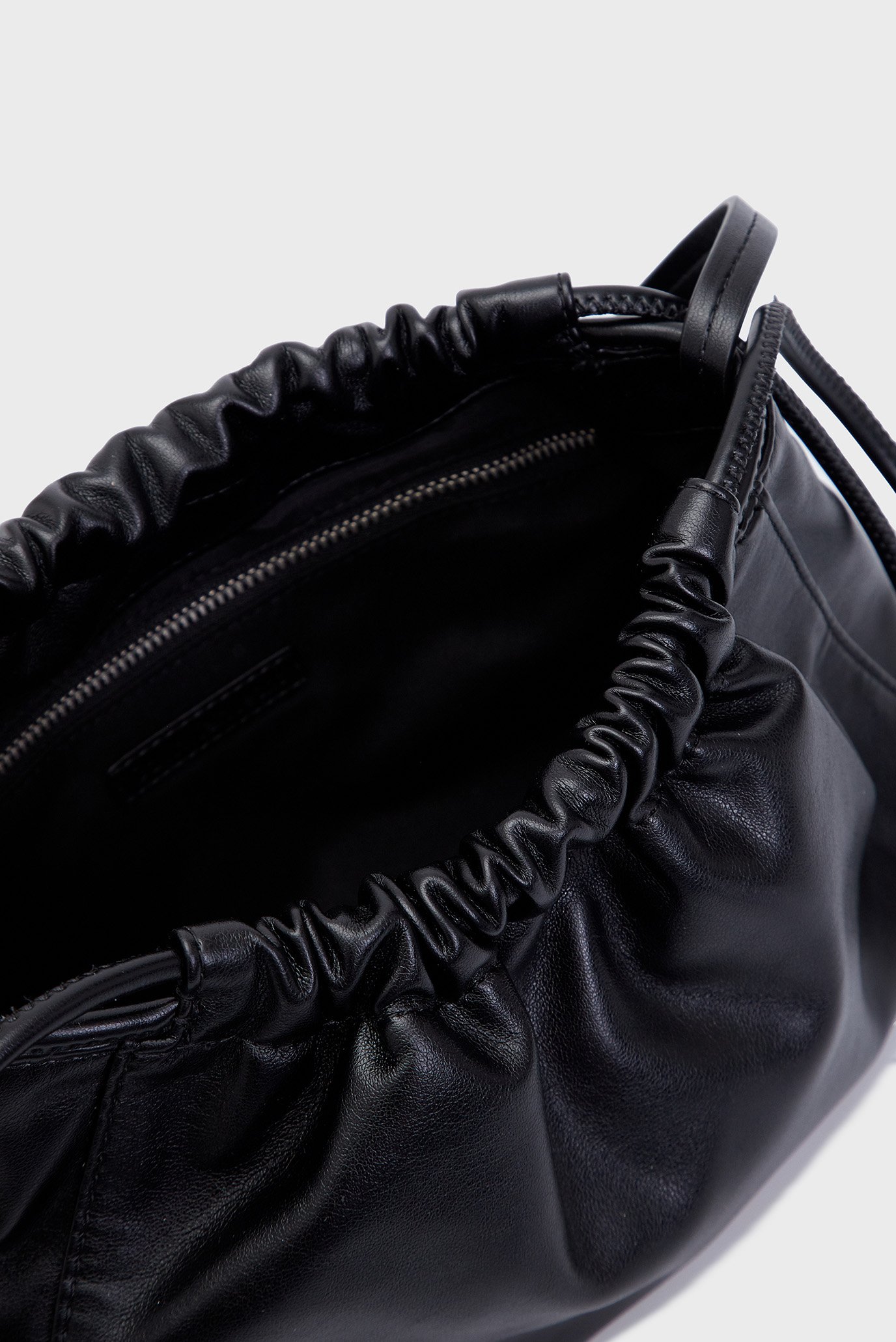 Женская черная сумка GATHERED EW CROSSBODY PU 2