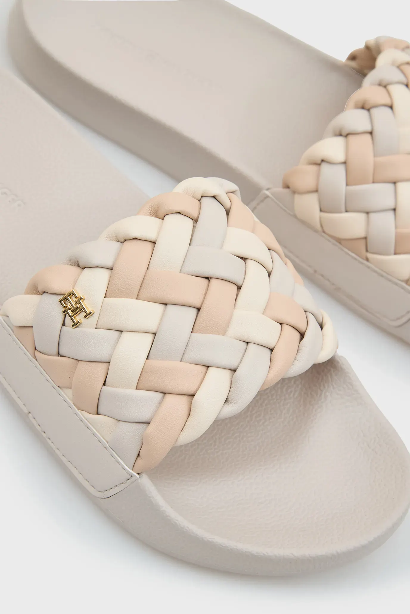 Слайдеры TH CORNROW POOL SLIDE 2