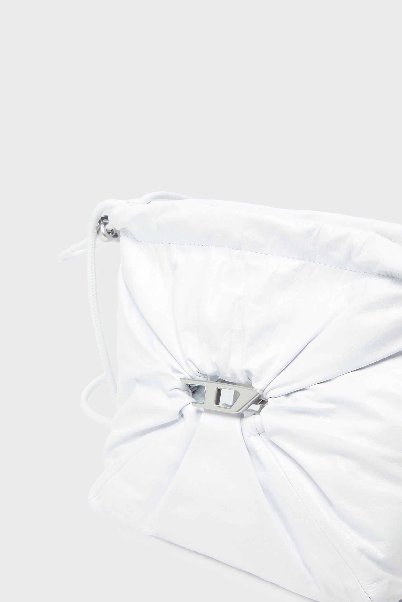 Женская белая кожаная сумка SCRUNCH-DDiesel Женская белая кожаная сумка SCRUNCH-D 6