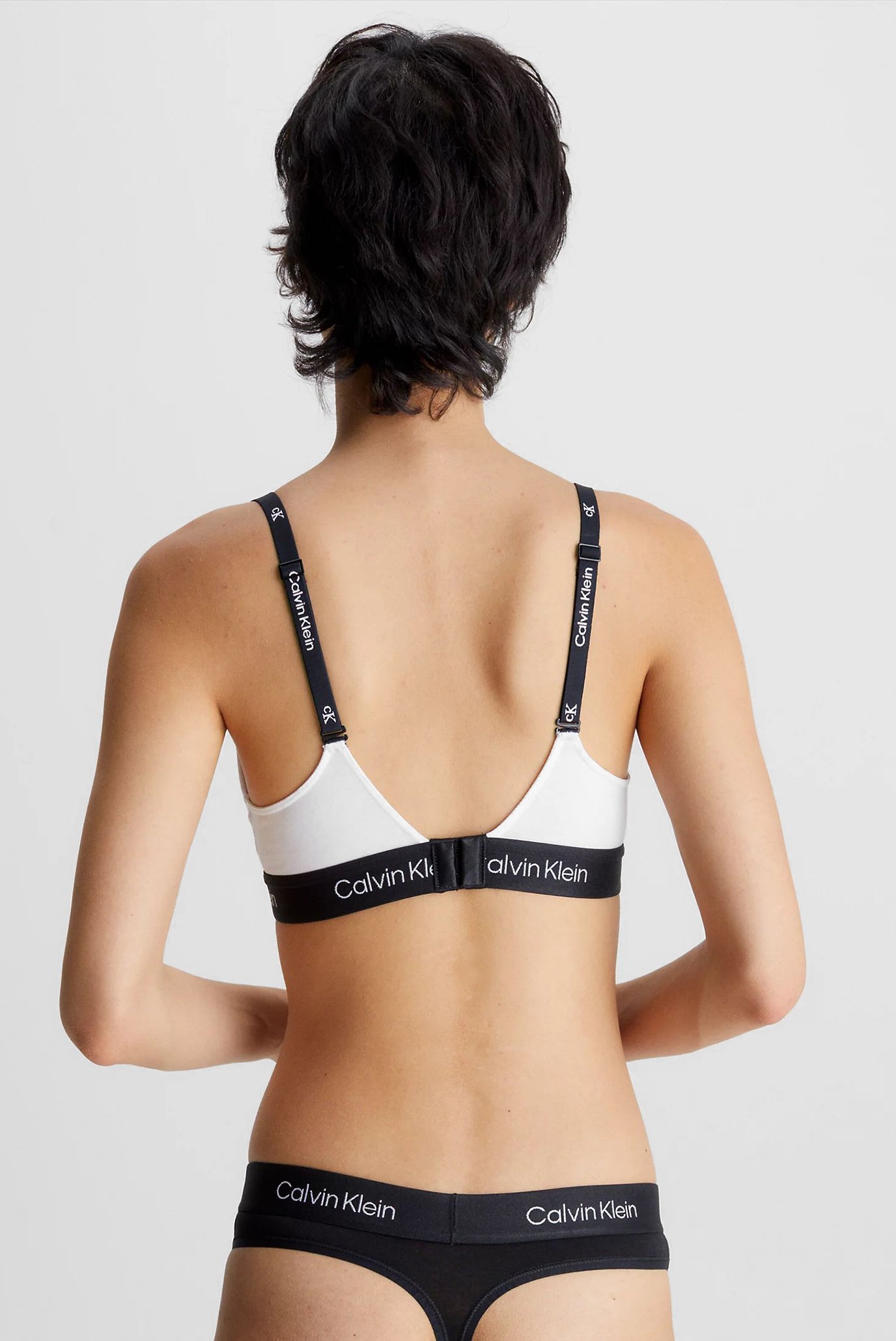 Женский белый бюстгальтерCalvin Klein Женский белый бюстгальтер 8