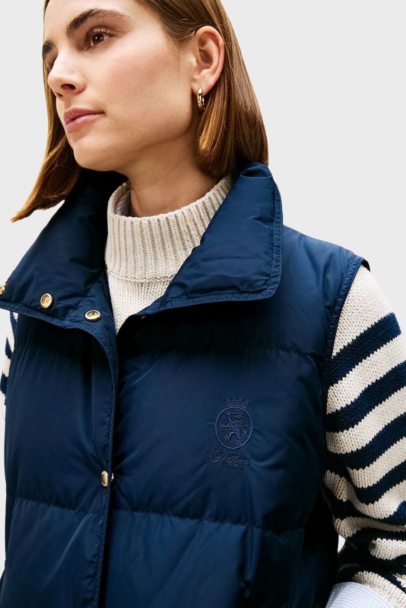 Жилет CREST MW DOWN REG VEST 4