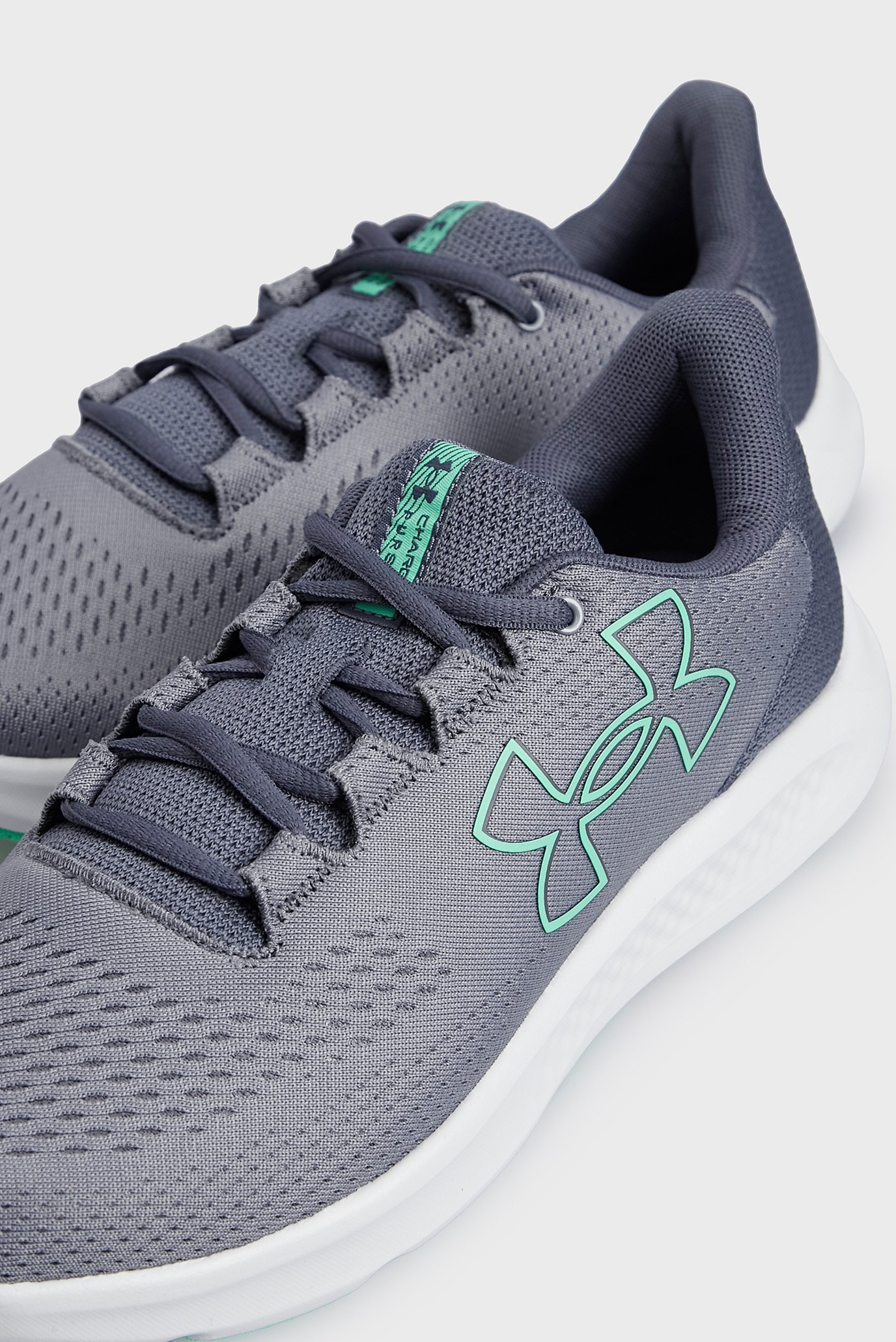 Мужские серые кроссовки UA Charged Pursuit 3 BL Running 2