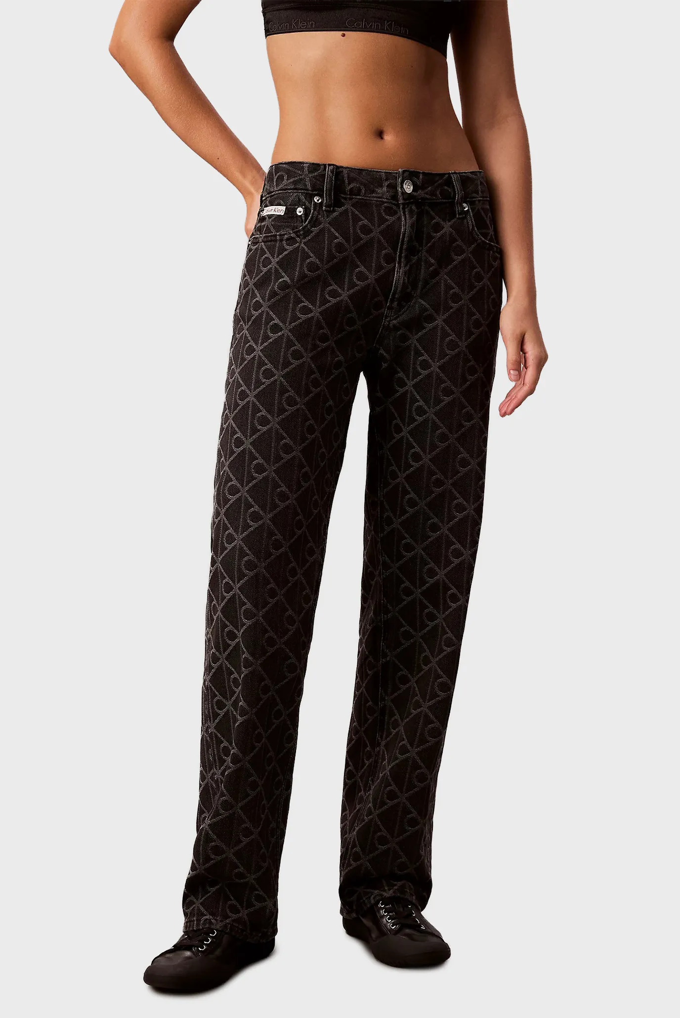 Джинсы SIGNATURE 90s STRAIGHT BLACK EMB 1