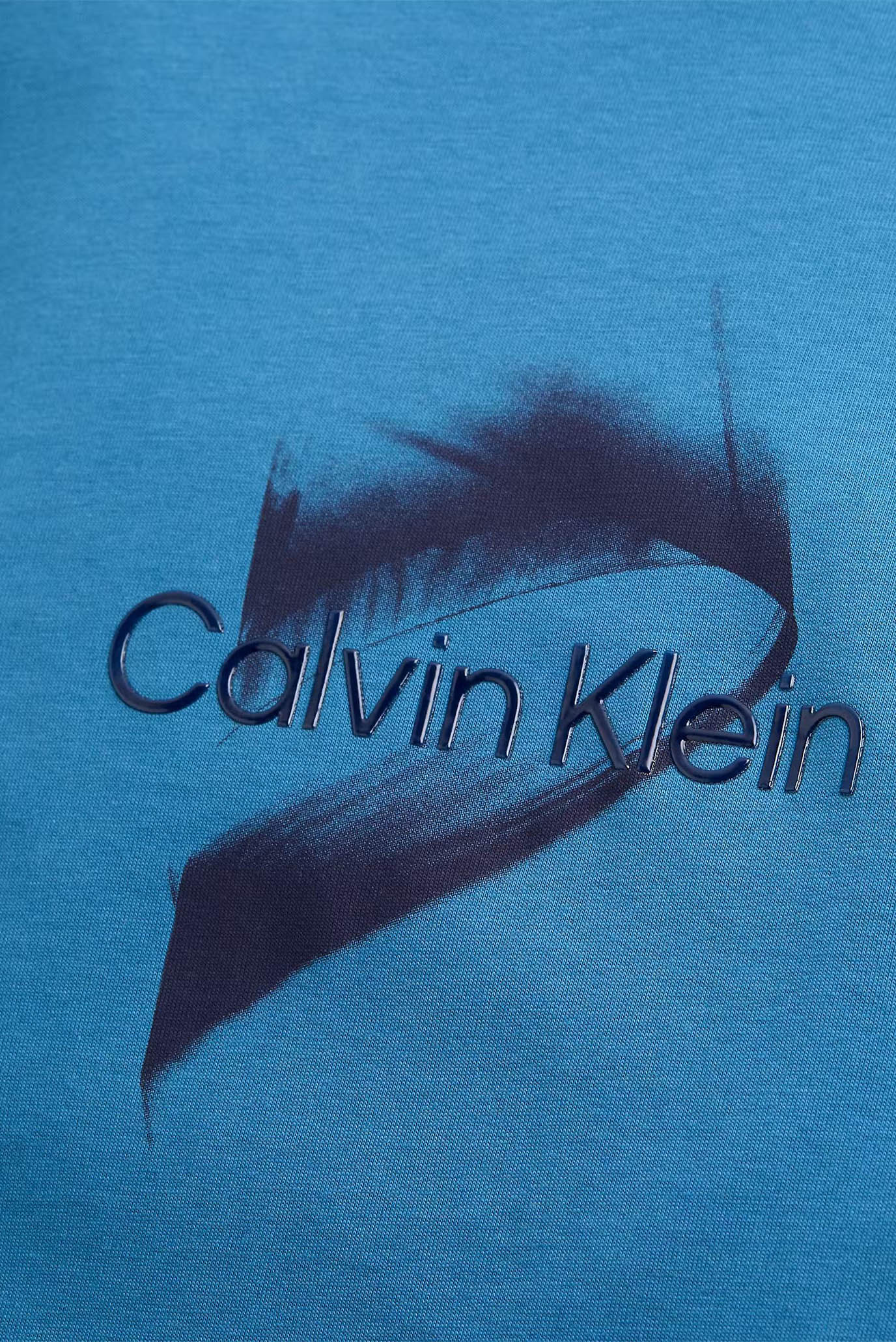 Футболка RAISED GEL LOGO T-SHIRTCalvin Klein Футболка RAISED GEL LOGO T-SHIRT 2