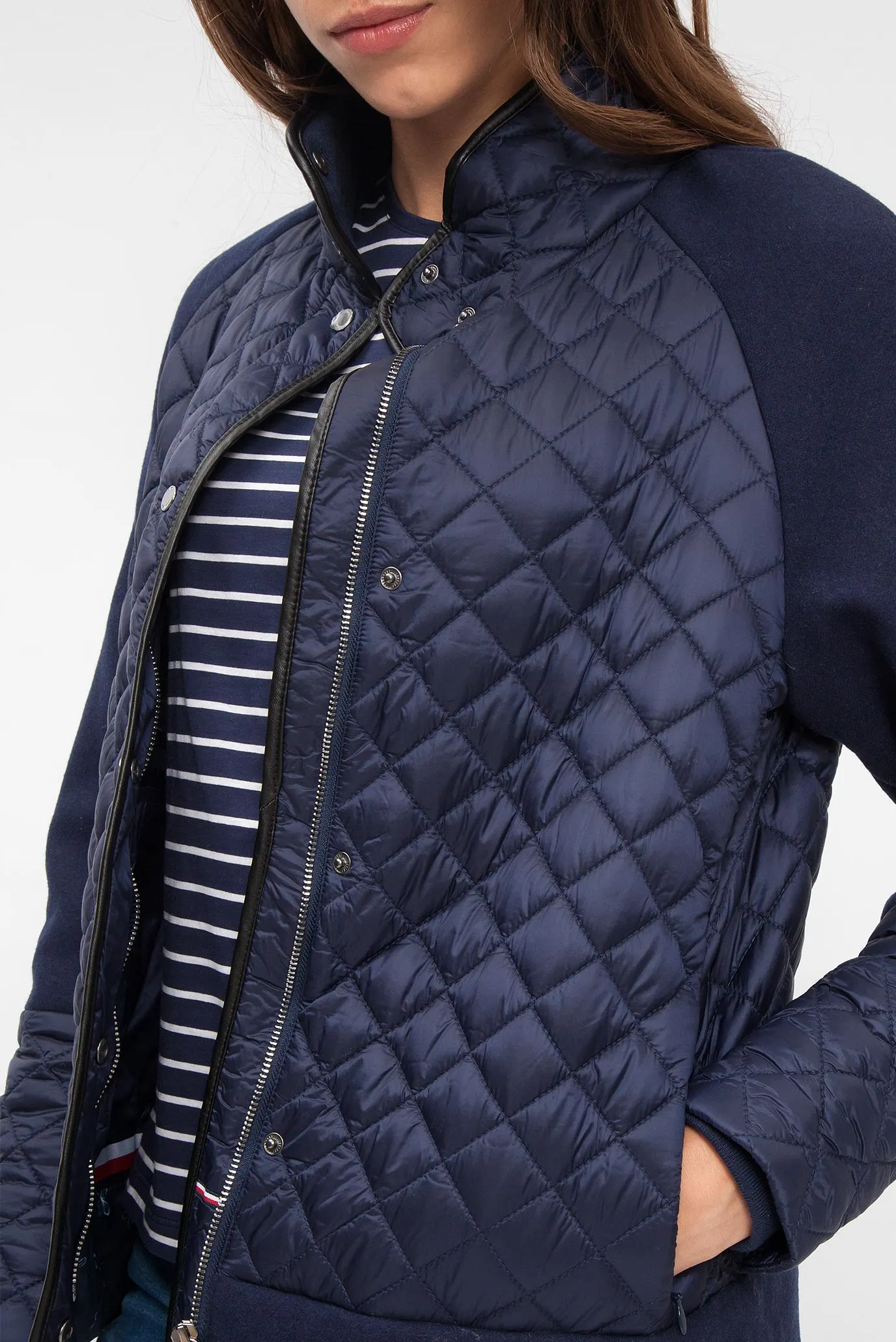 Женская темно-синяя стеганая куртка 9