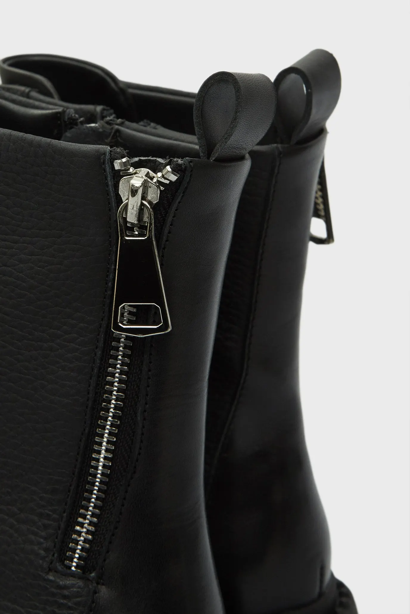 Женские черные кожаные ботинки Mindy 4