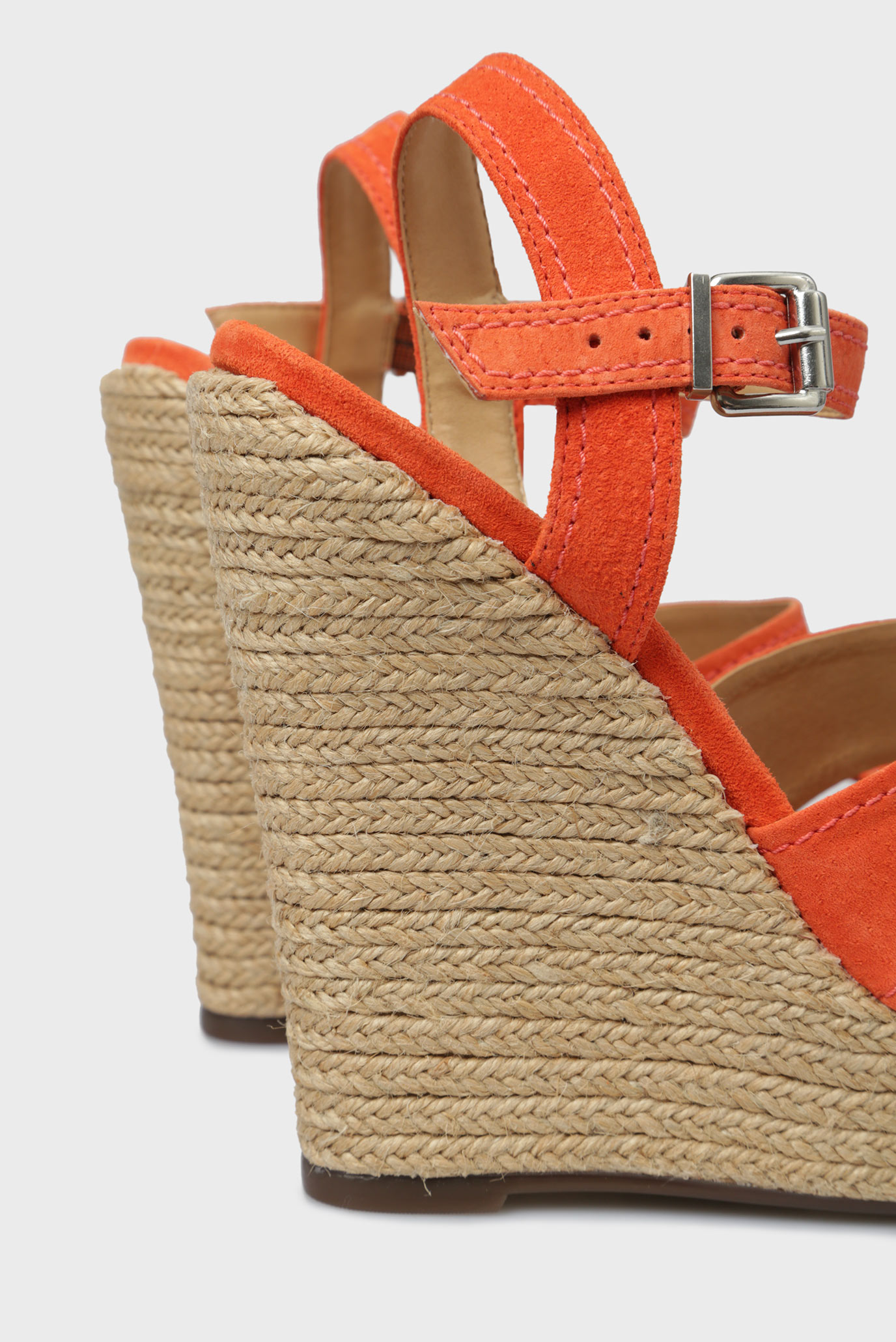 Женские оранжевые босоножки на танкетке 10