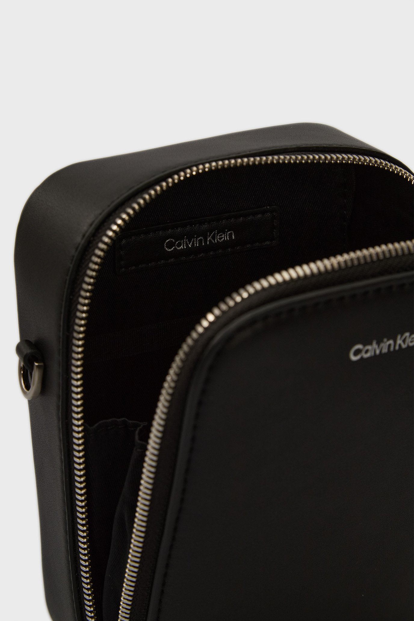 Мужская черная сумка 5