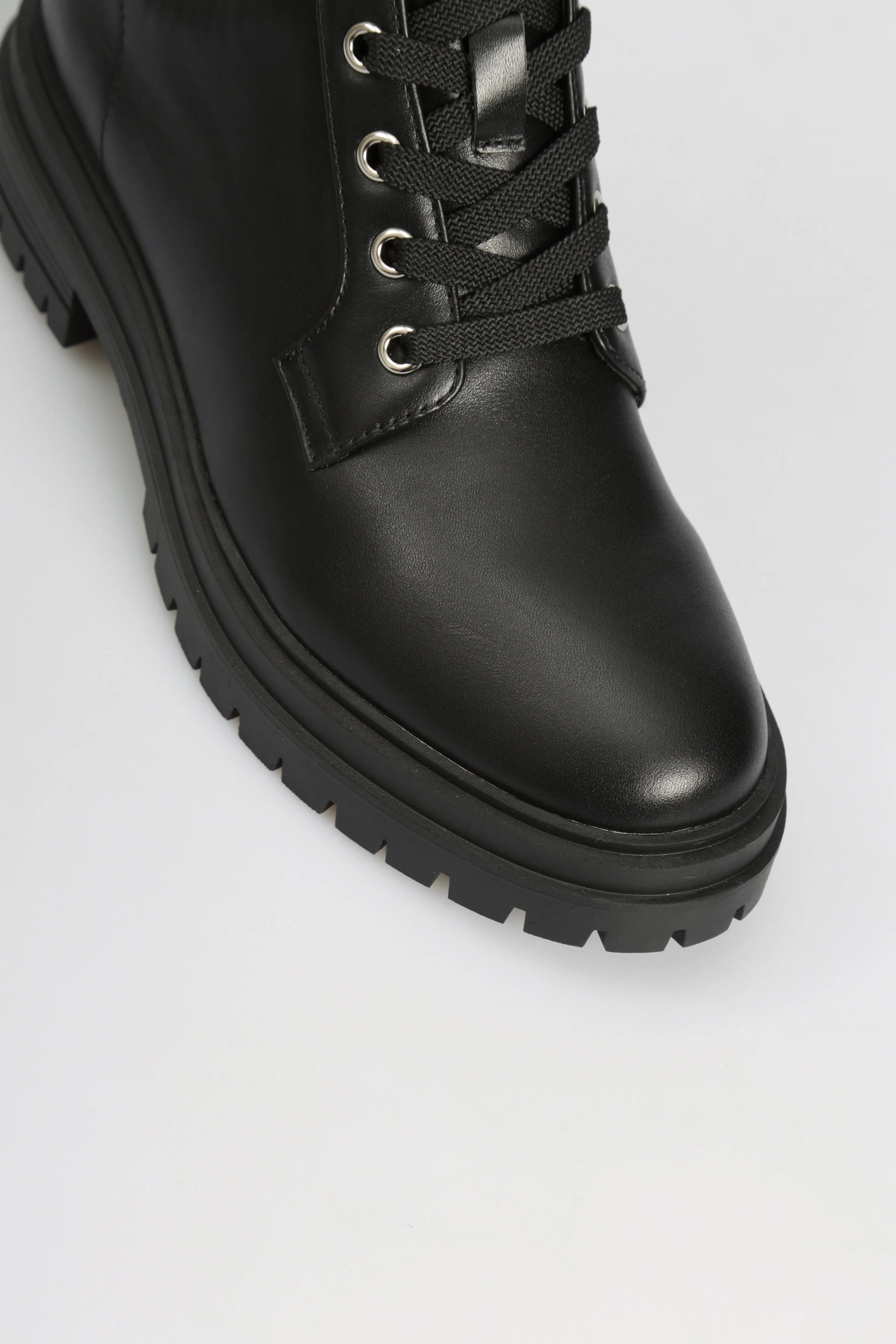 Женские черные кожаные ботинки Avice 5